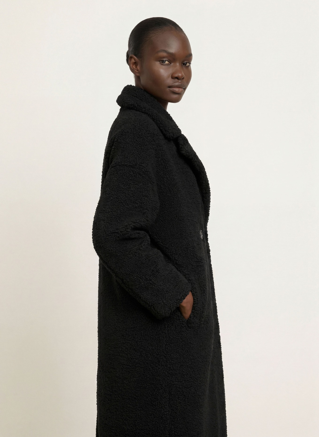 BETTA CORRADI Oversized teddy fur coat: BLACK