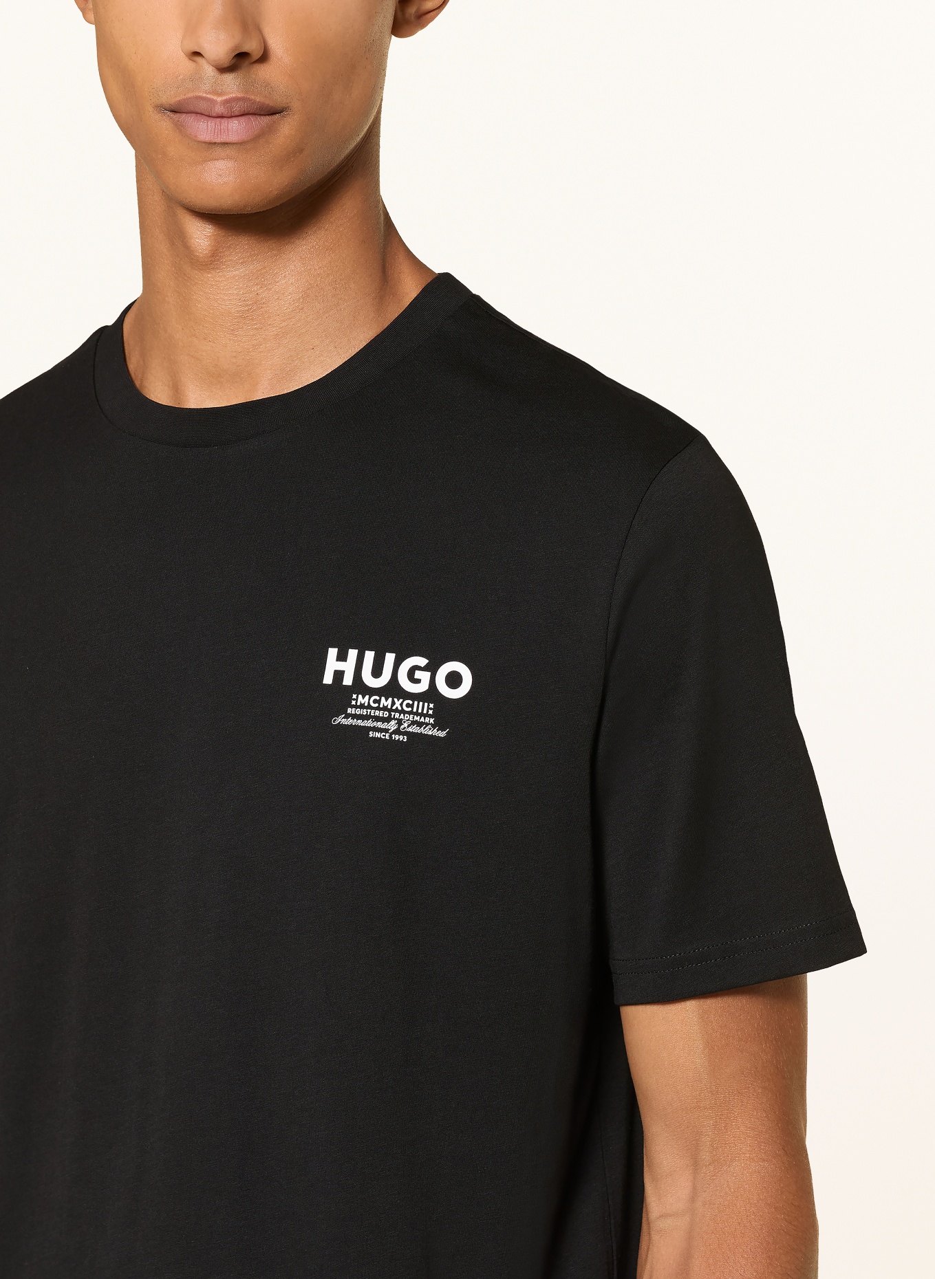 HUGO T-shirt NESPTEE: ZWART