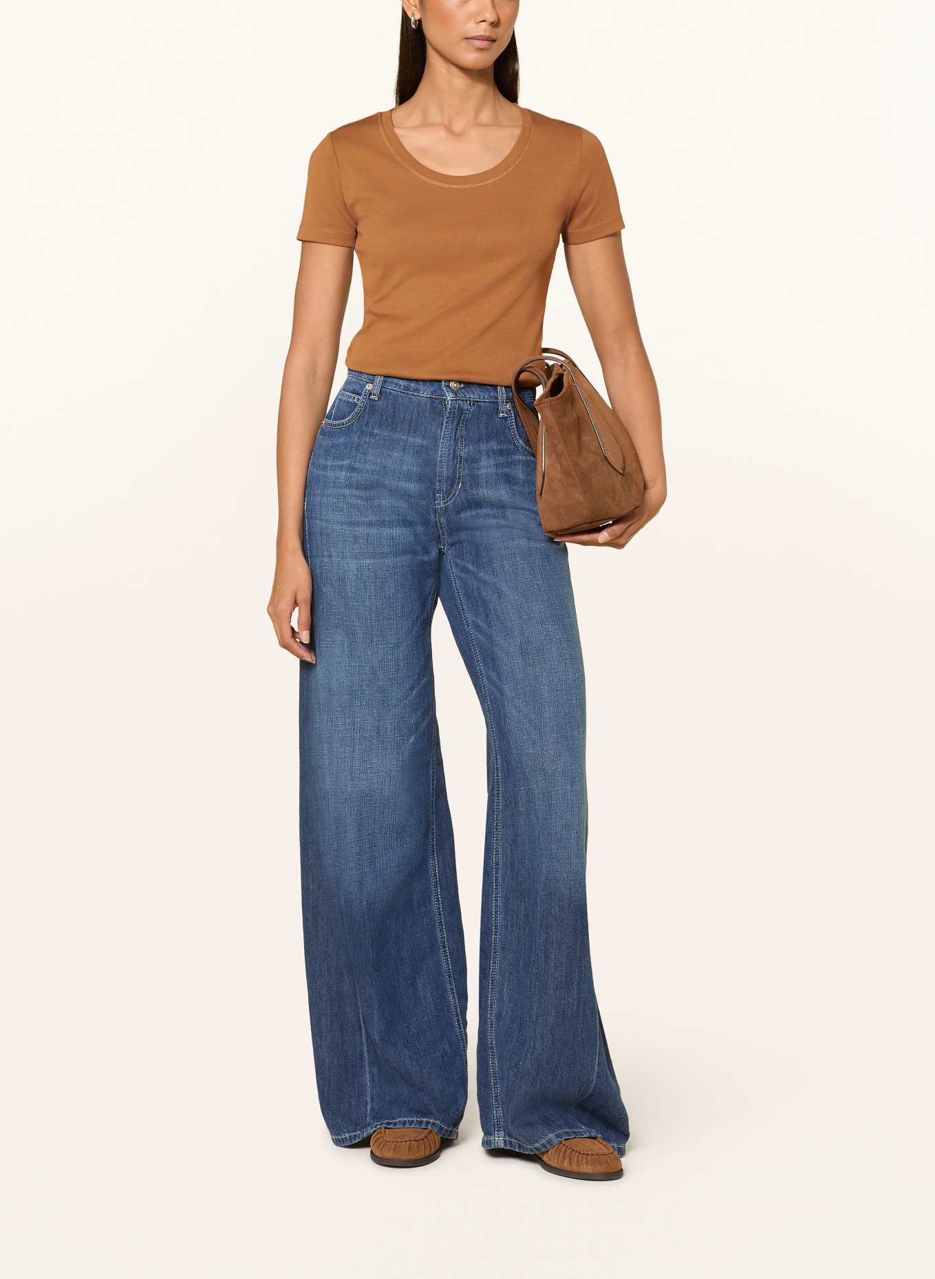 darling harbour T-Shirt: NOUGAT