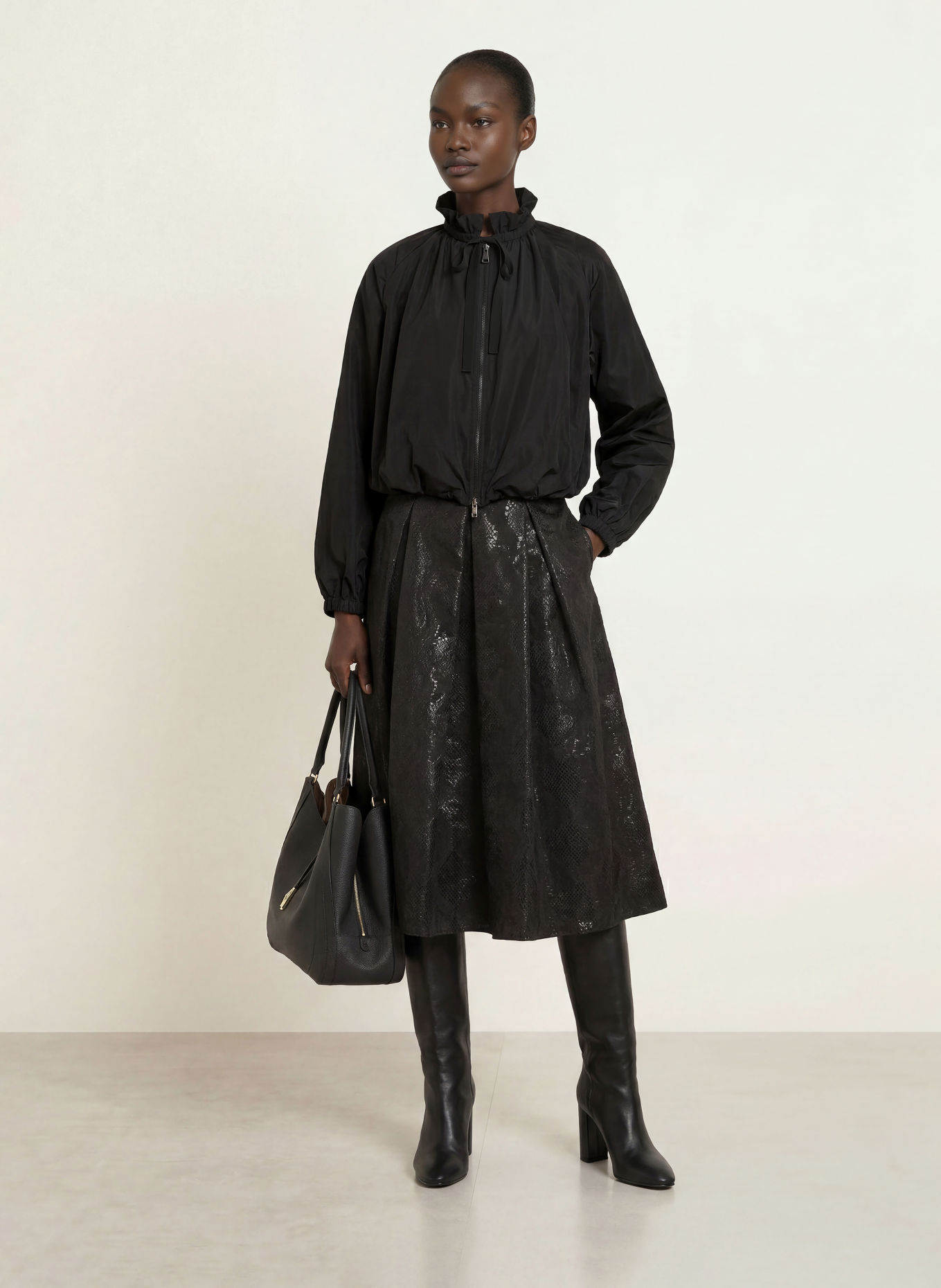 SEM PER LEI Jacke: SCHWARZ