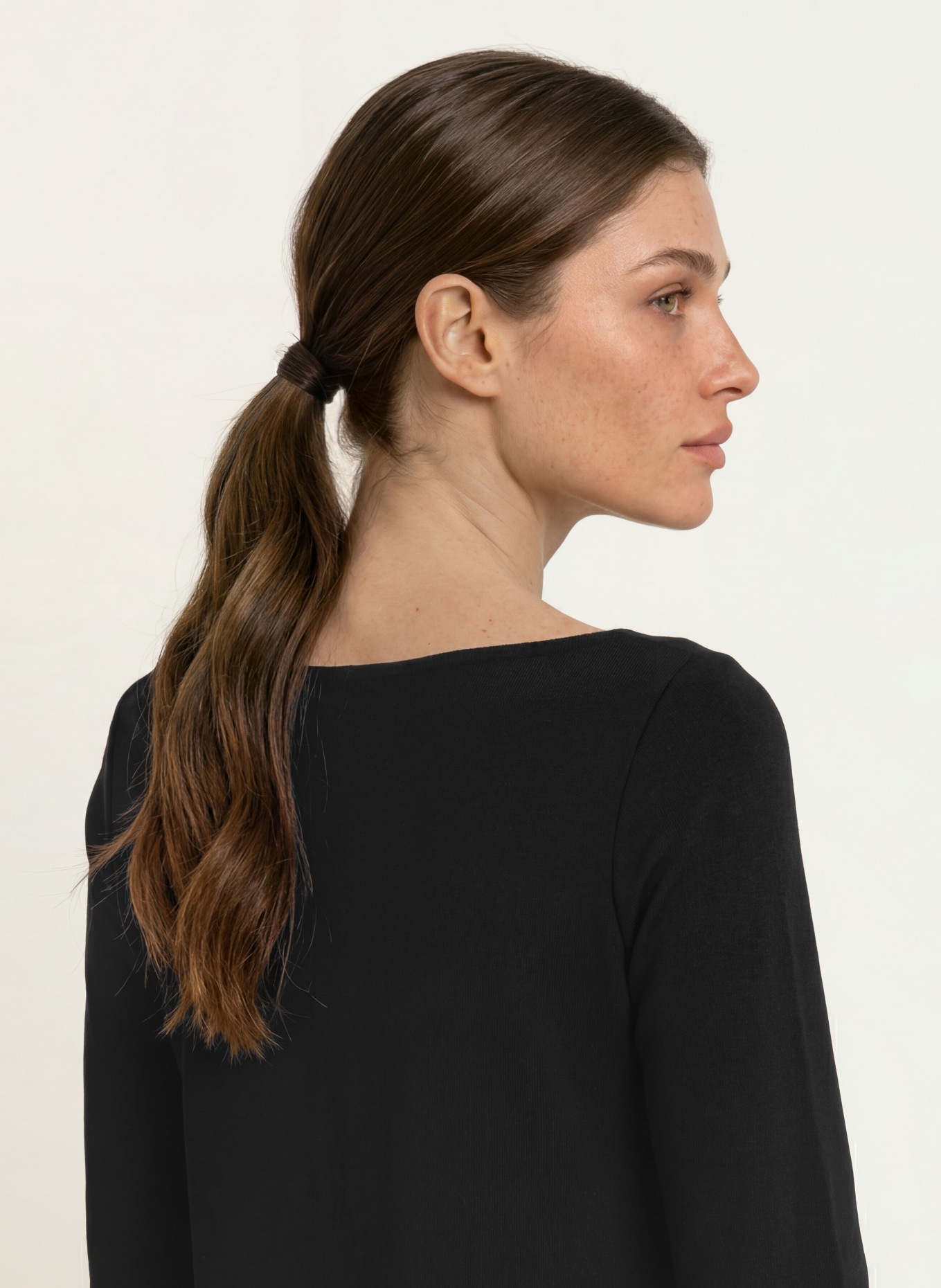 EMPORIO ARMANI Jerseykleid mit Pailletten: SCHWARZ