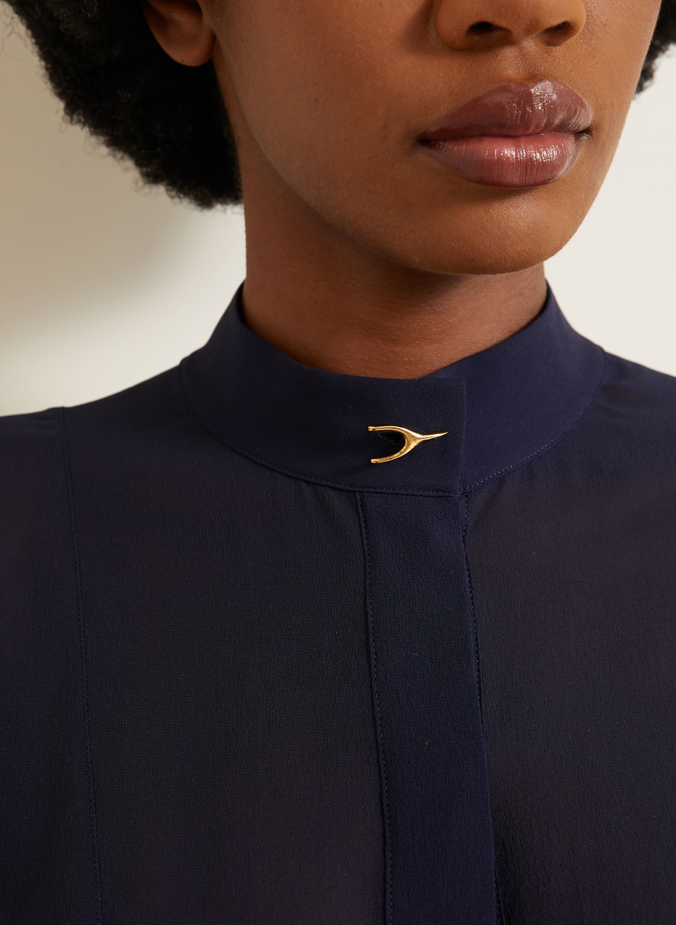 McQUEEN Seidenbluse: SCHWARZ / GOLD