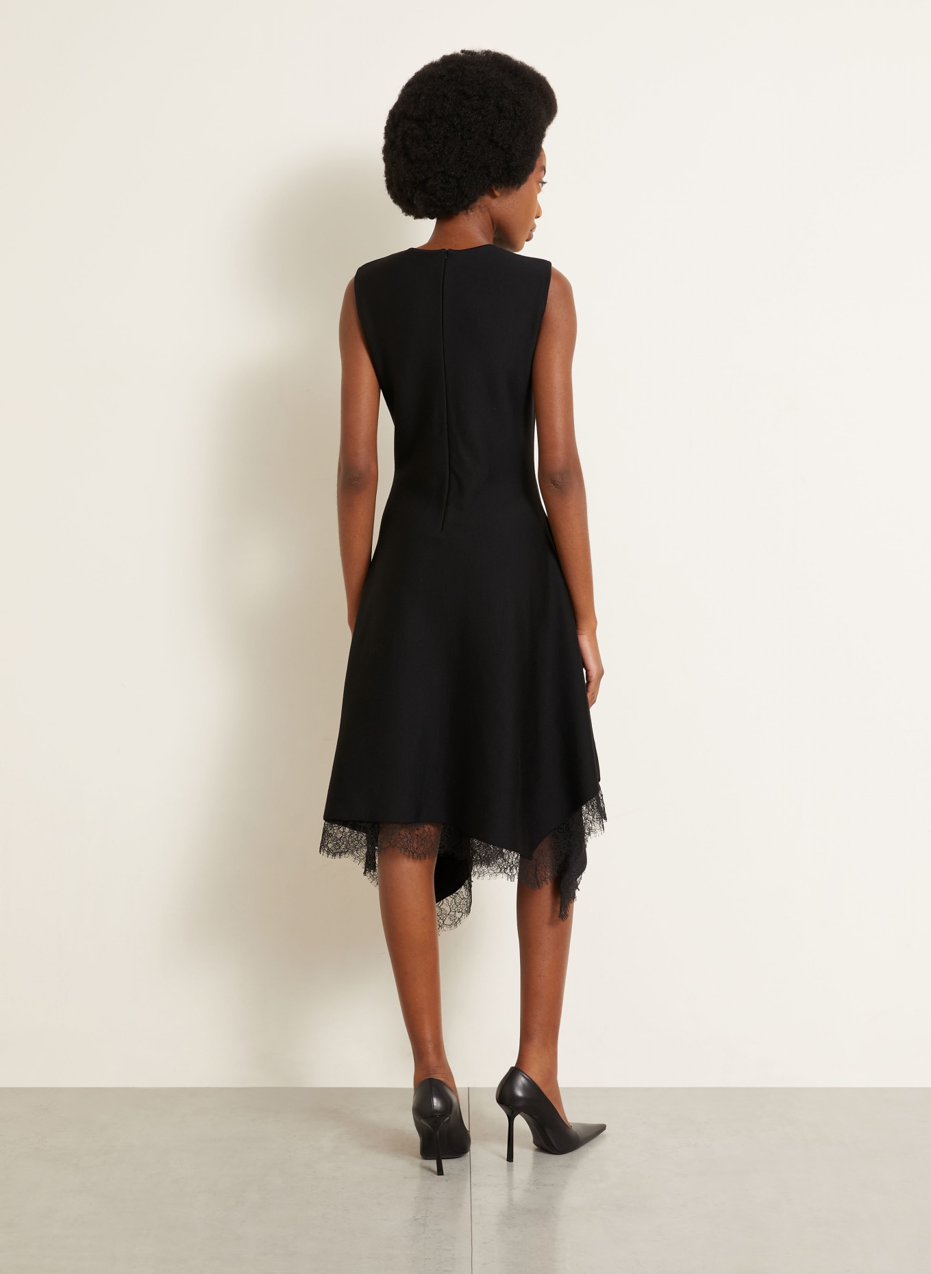 McQUEEN Robe en maille avec de la dentelle: NOIR