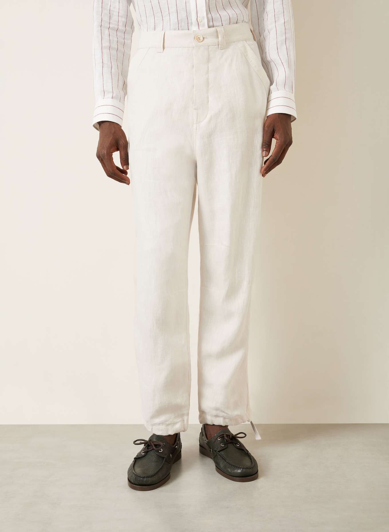 BRUNELLO CUCINELLI Spodnie lniane o kroju regular fit: KREMOWY
