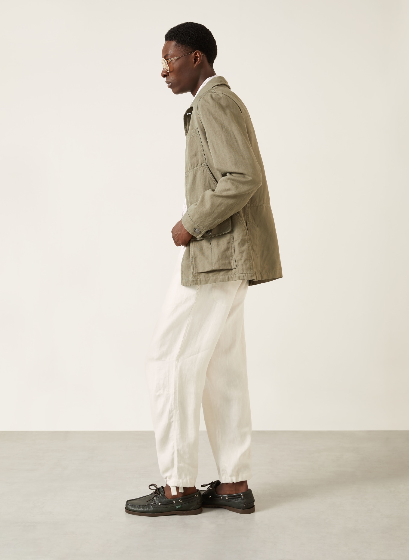 BRUNELLO CUCINELLI Spodnie lniane o kroju regular fit: KREMOWY