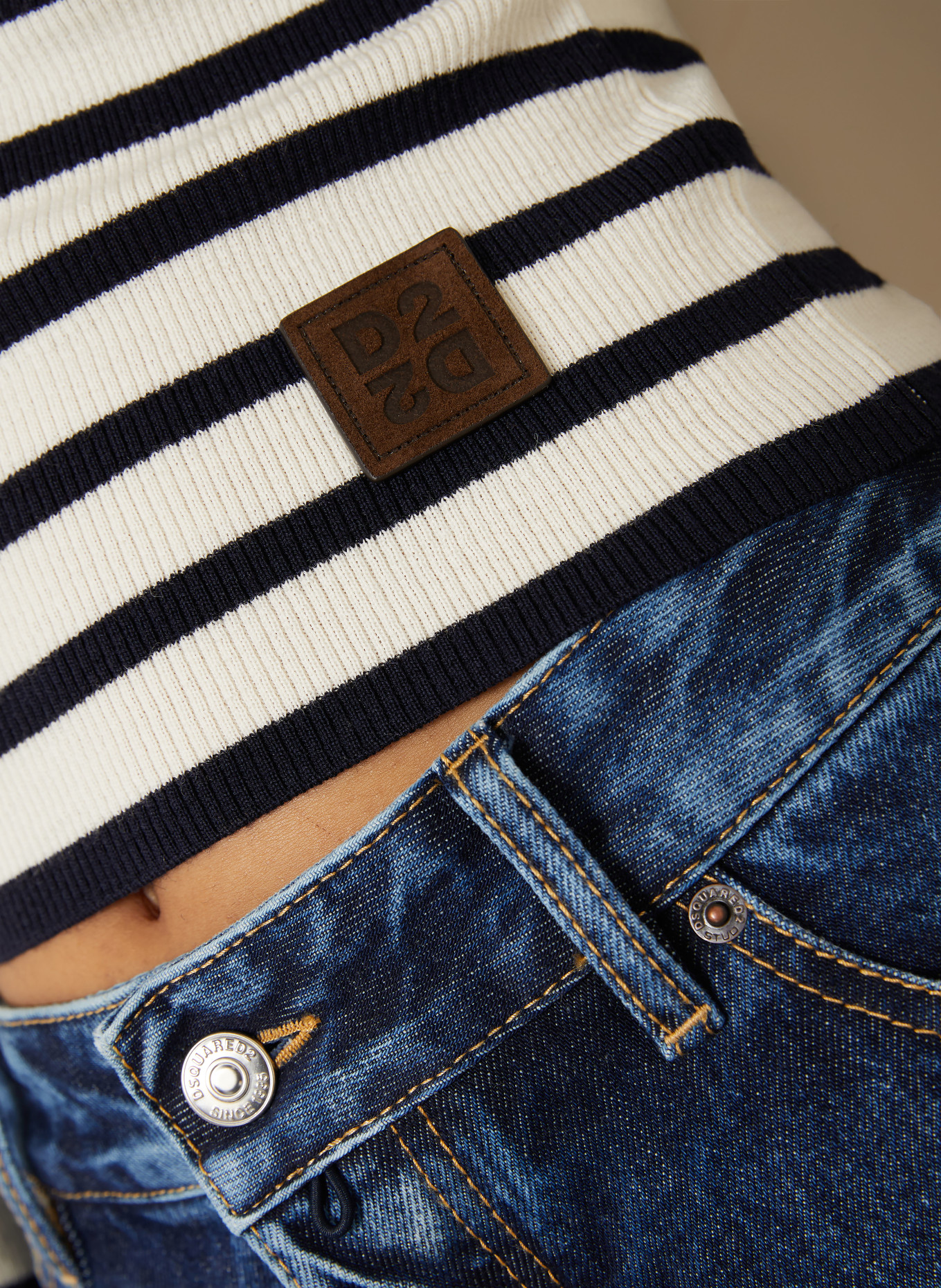 DSQUARED2 Pull: ÉCRU / NOIR