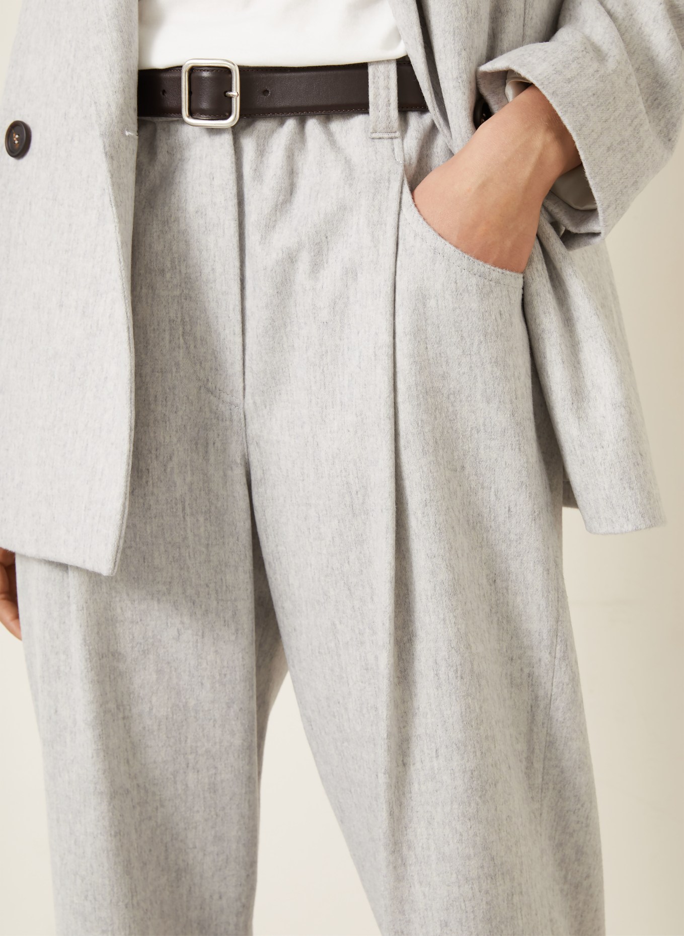 BRUNELLO CUCINELLI Hose: HELLGRAU