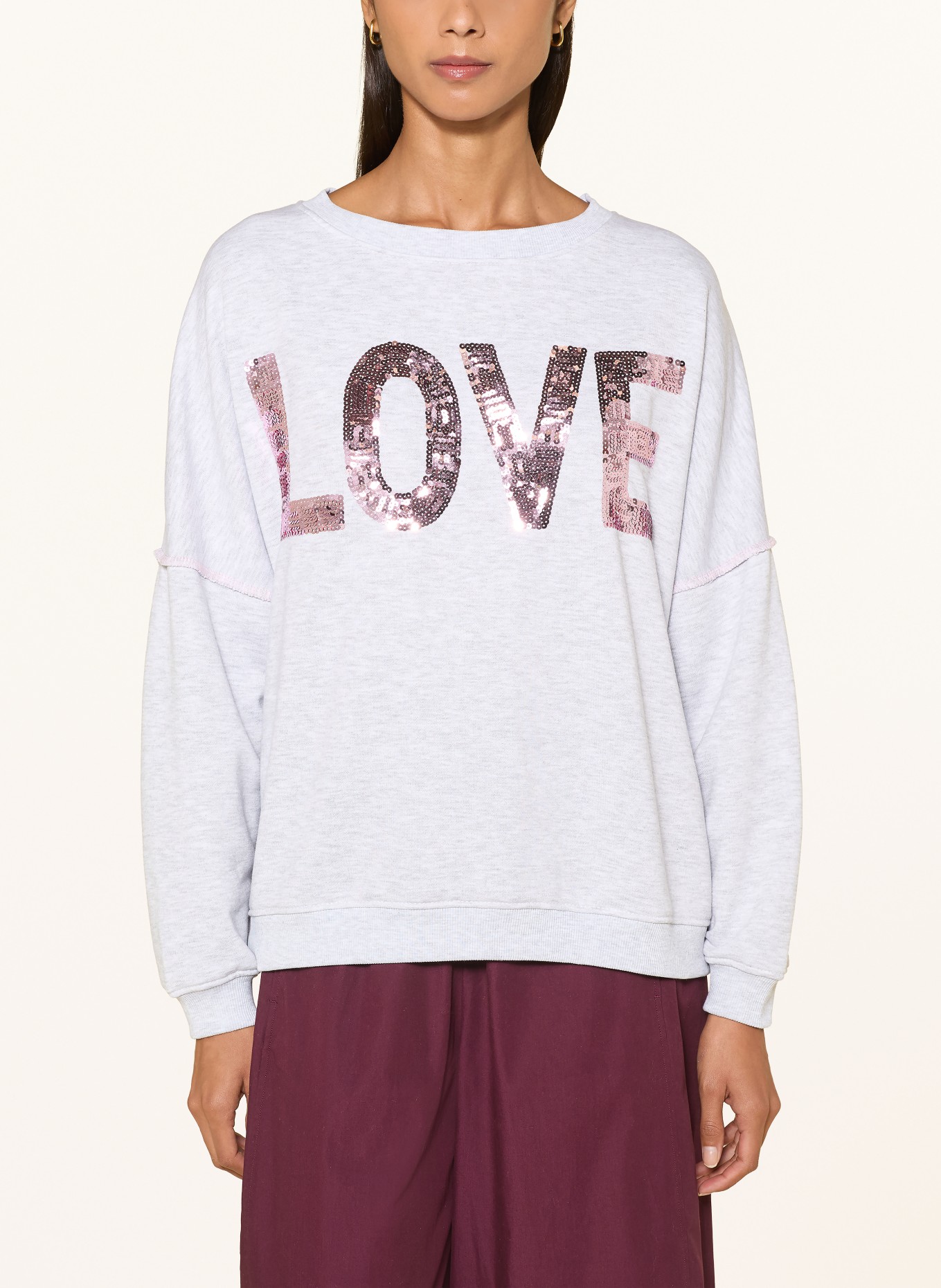 miss goodlife Sequin Sweatshirt: LIGHT GRAY / PURPLE