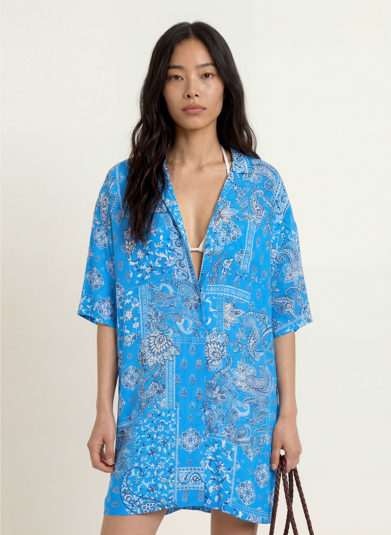 Lidea Robe de plage à manches 3/4: TURQUOISE / BLANC / NOIR