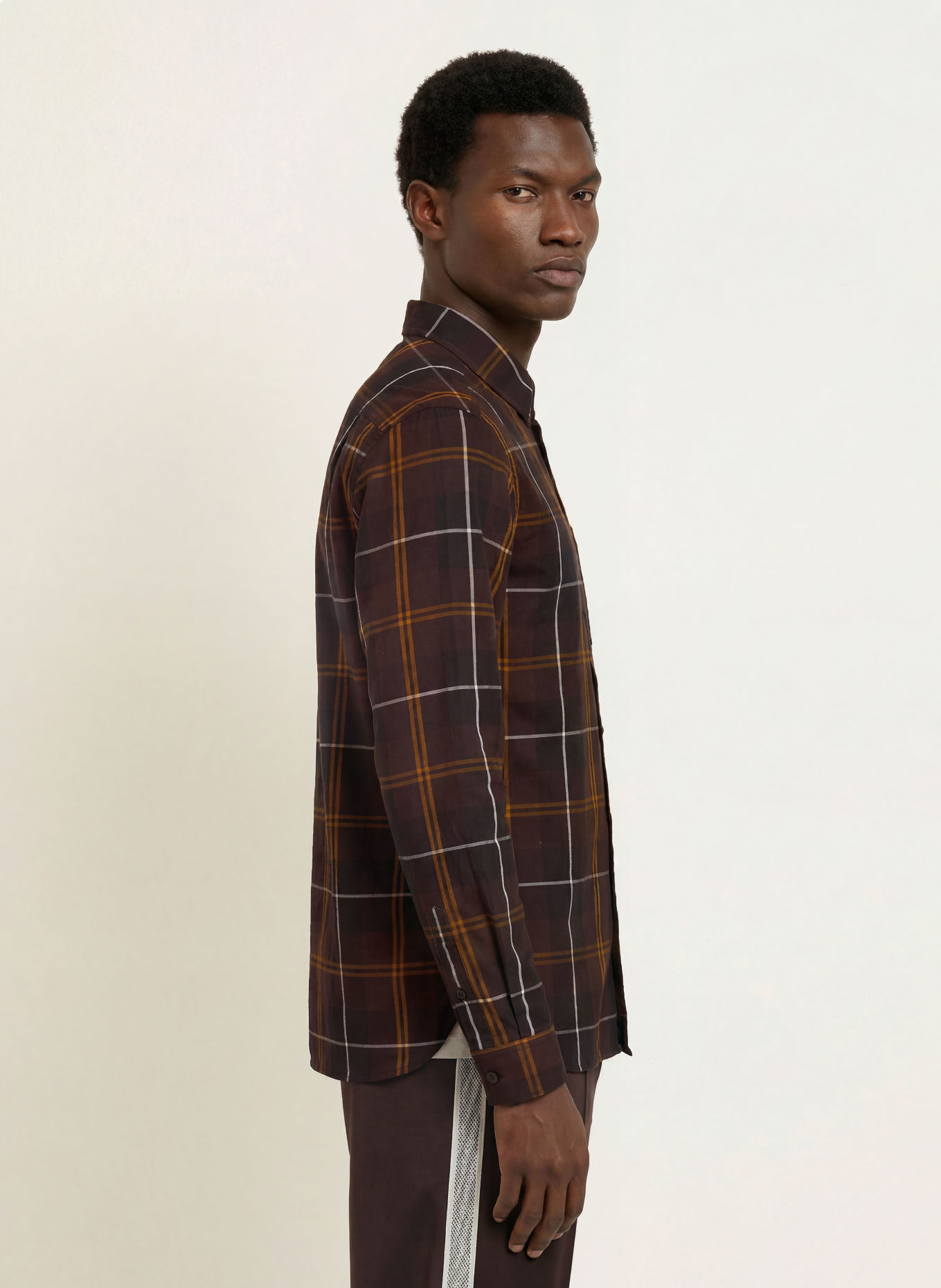 FRED PERRY Hemd Comfort Fit: DUNKELBRAUN / WEISS / SCHWARZ