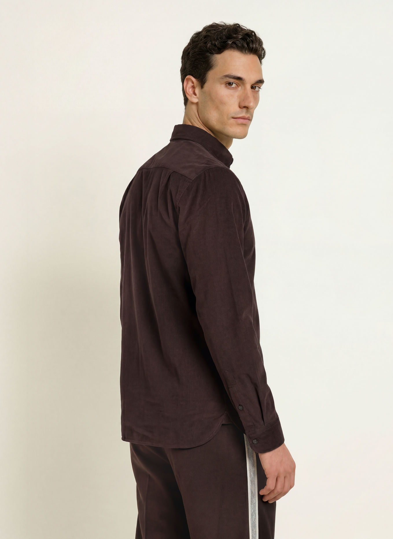 FRED PERRY Cordhemd Slim Fit: DUNKELBRAUN