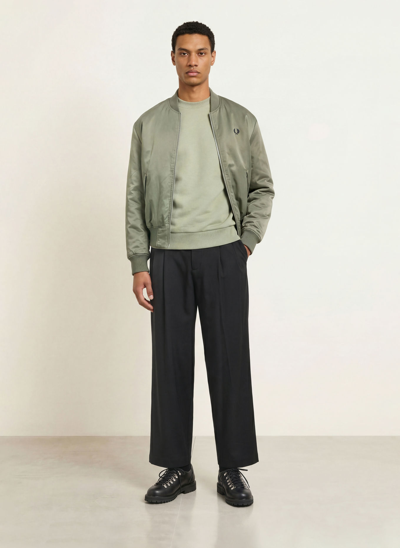 FRED PERRY Bukser med almindelig pasform: SORT