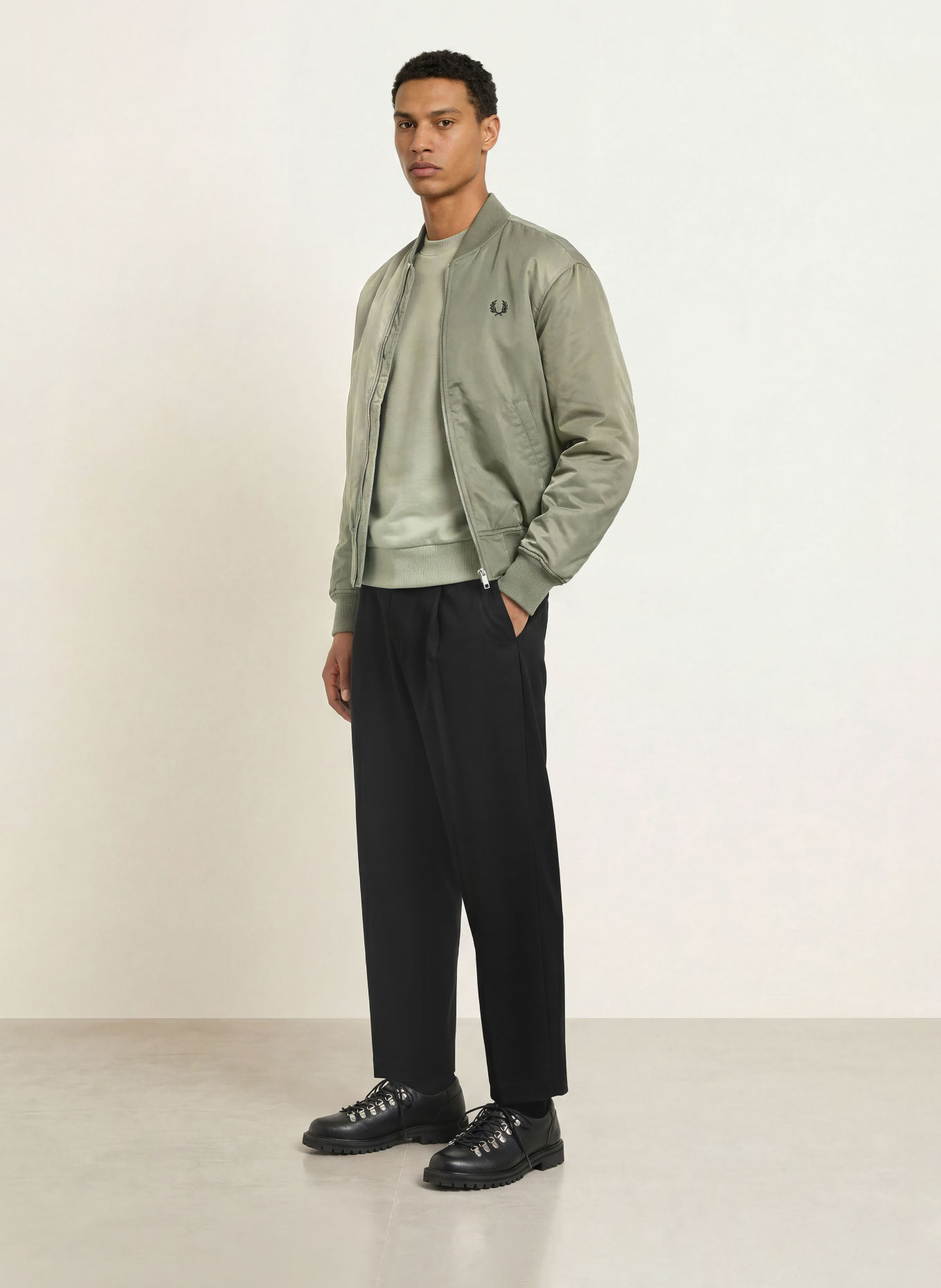 FRED PERRY Bukser med almindelig pasform: SORT
