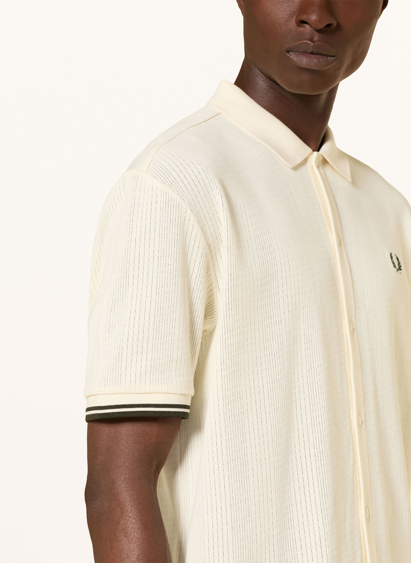 FRED PERRY Gebreid overhemd, slim fit: ECRU / DONKERGROEN