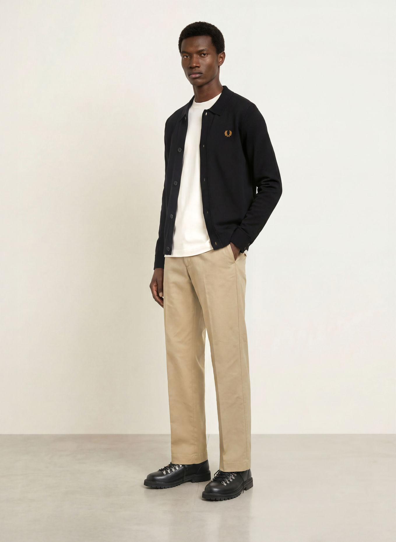 FRED PERRY Strickjacke: SCHWARZ