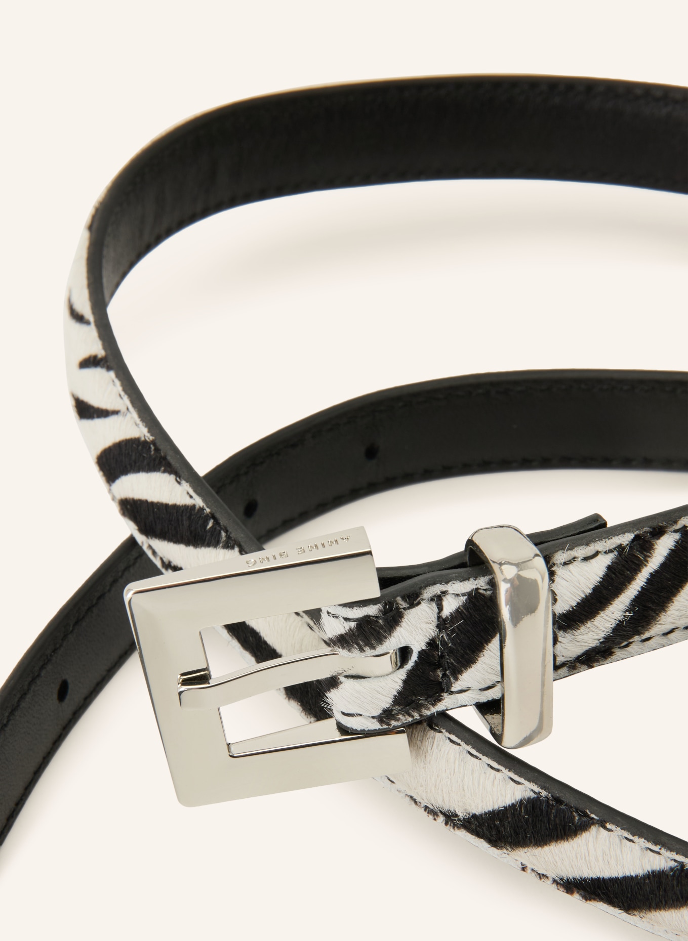 ANINE BING Leren riem NICOLA: ZWART / ZILVER / WIT