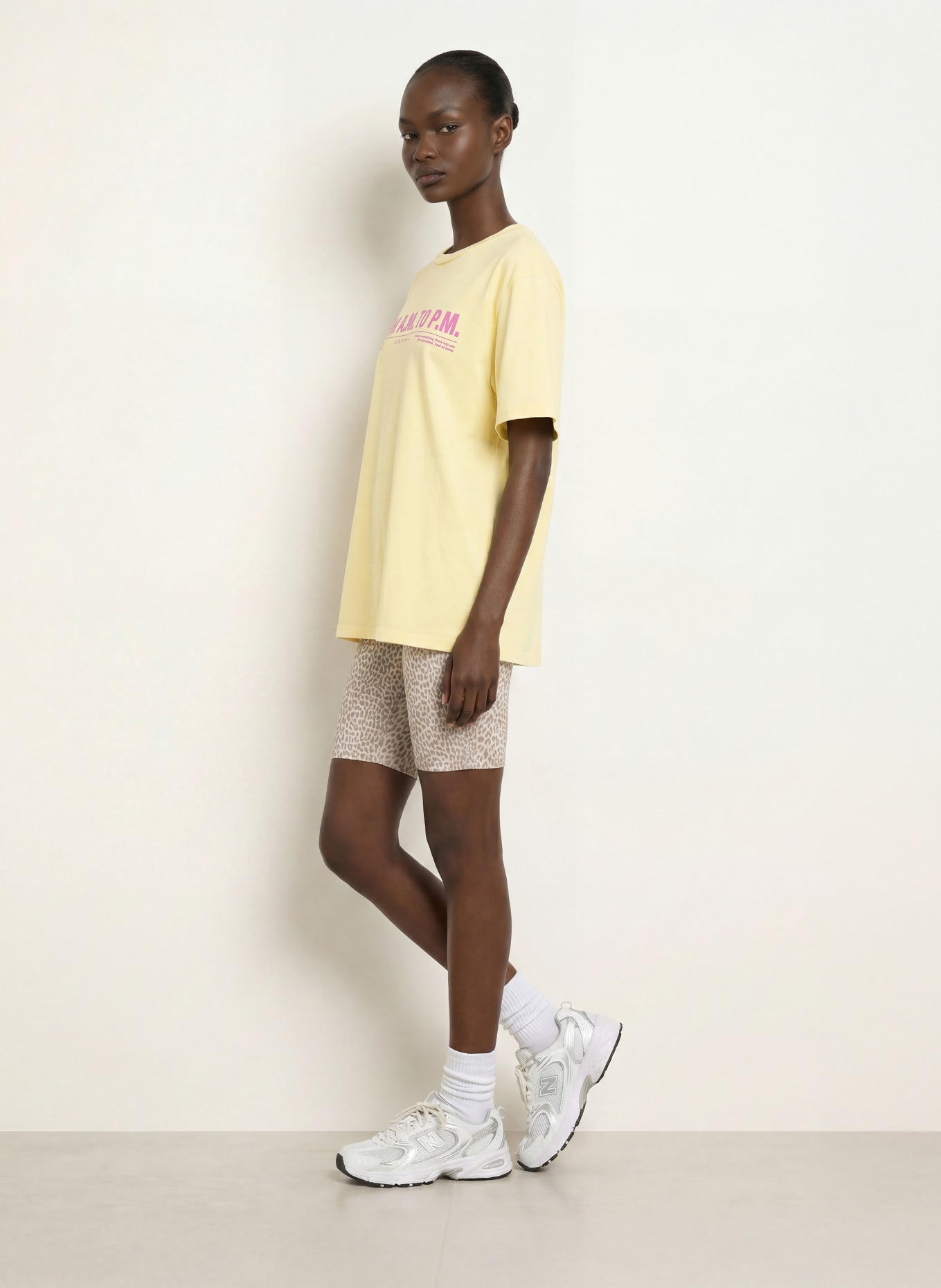 OH APRIL T-shirt BF: YELLOW / FUCHSIA