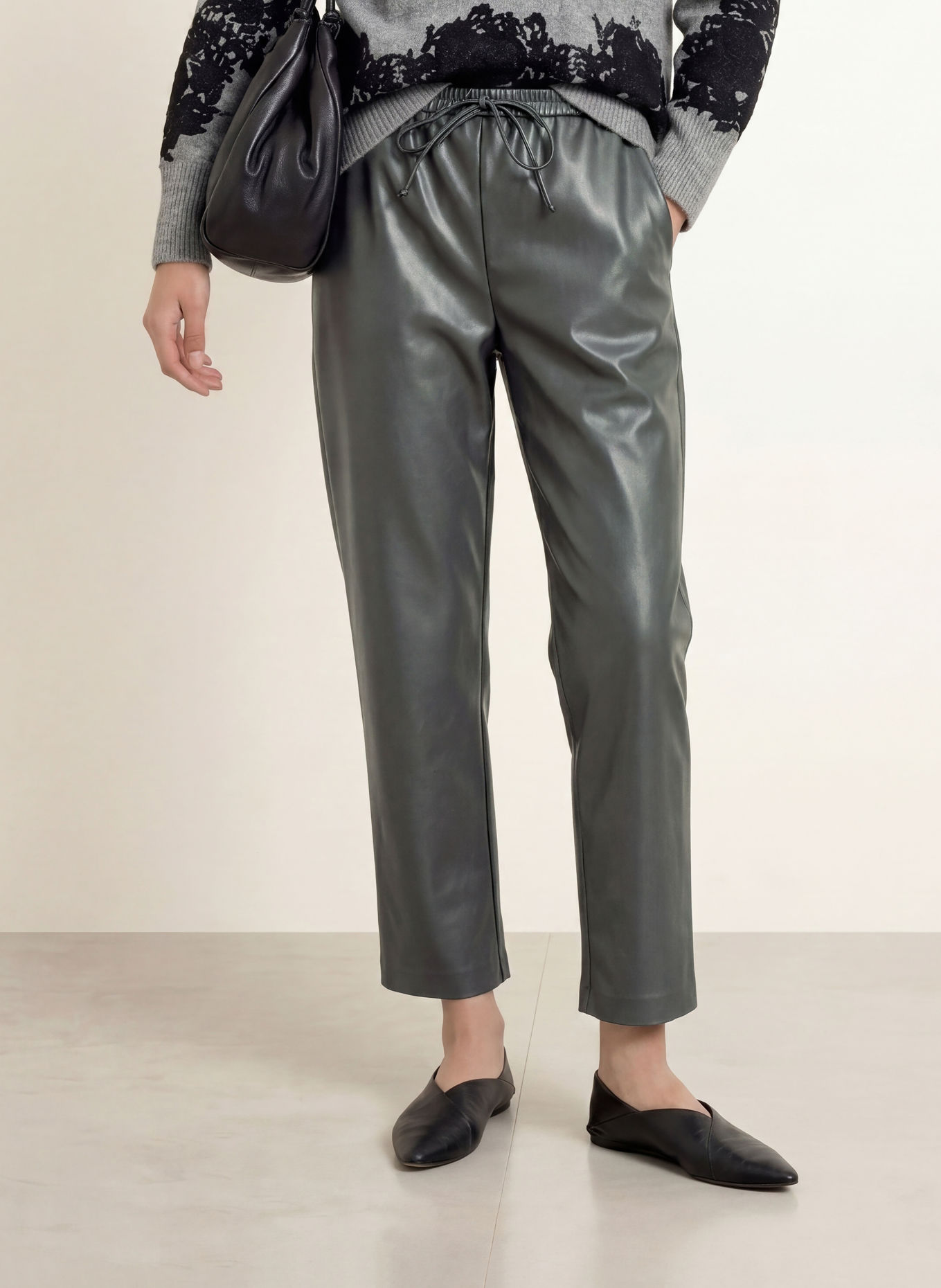 Joseph Ribkoff Leather-look trousers: GRAY