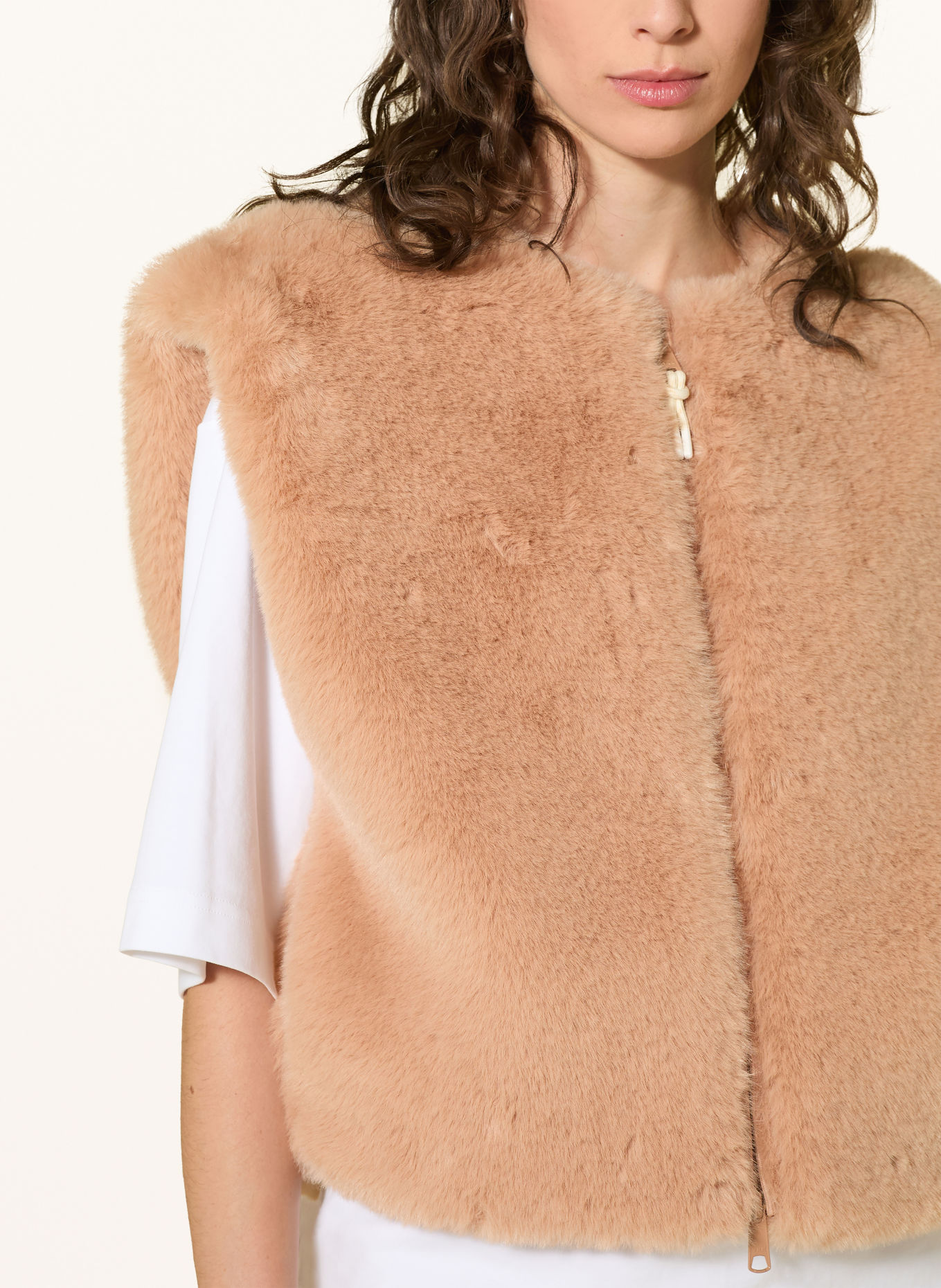 10DAYS Bodywarmer van imitatiebont: CAMEL