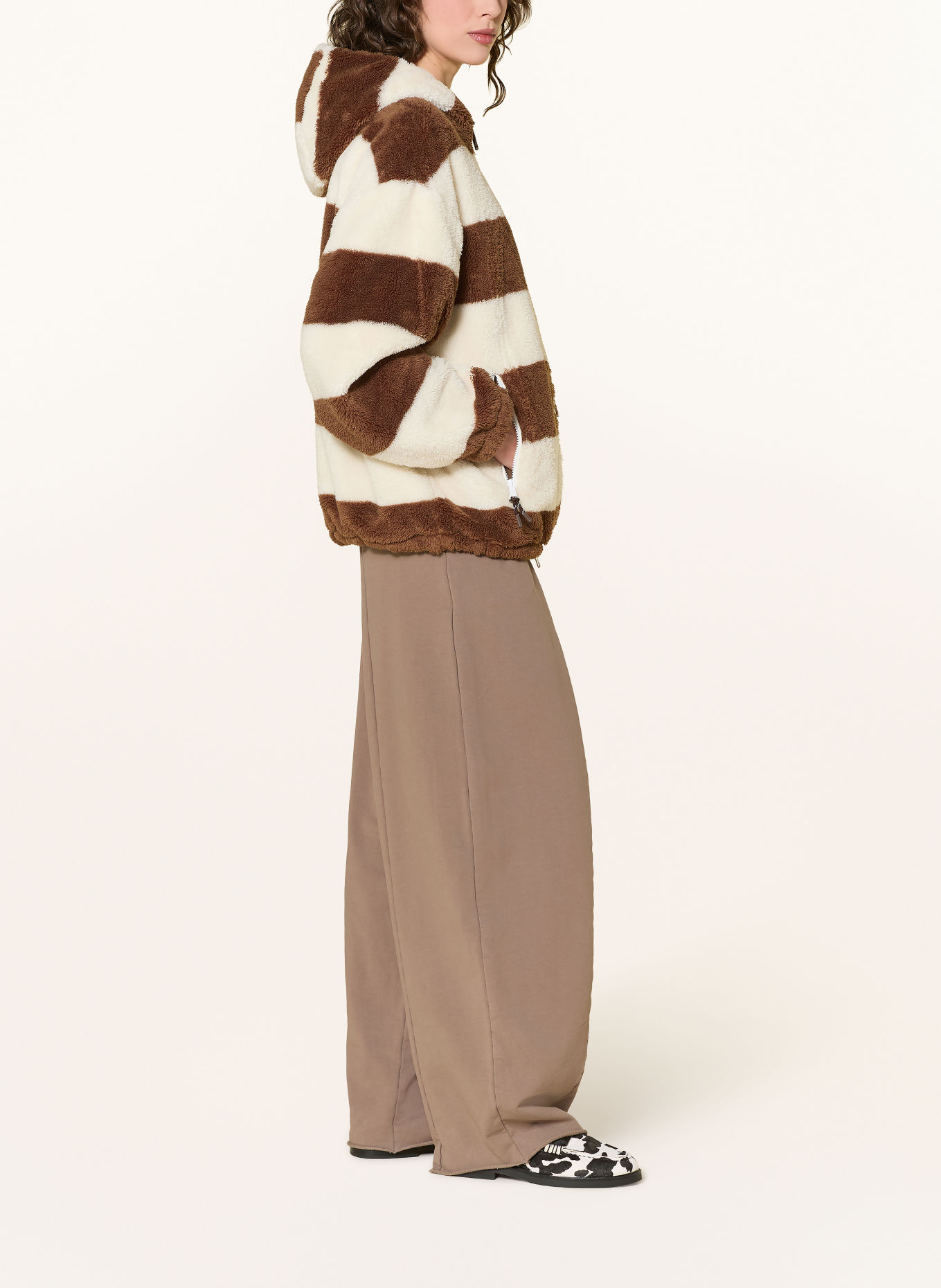 10DAYS Teddy fur jacket: WHITE / BROWN