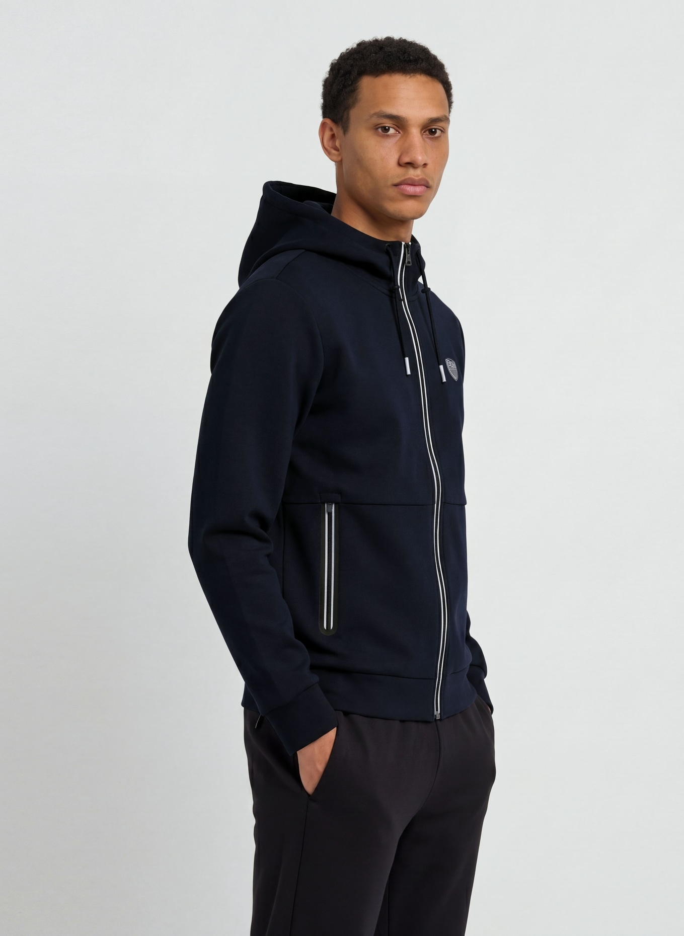 EA7 EMPORIO ARMANI Sweatjacke PREMIUM SHIELD: DUNKELBLAU