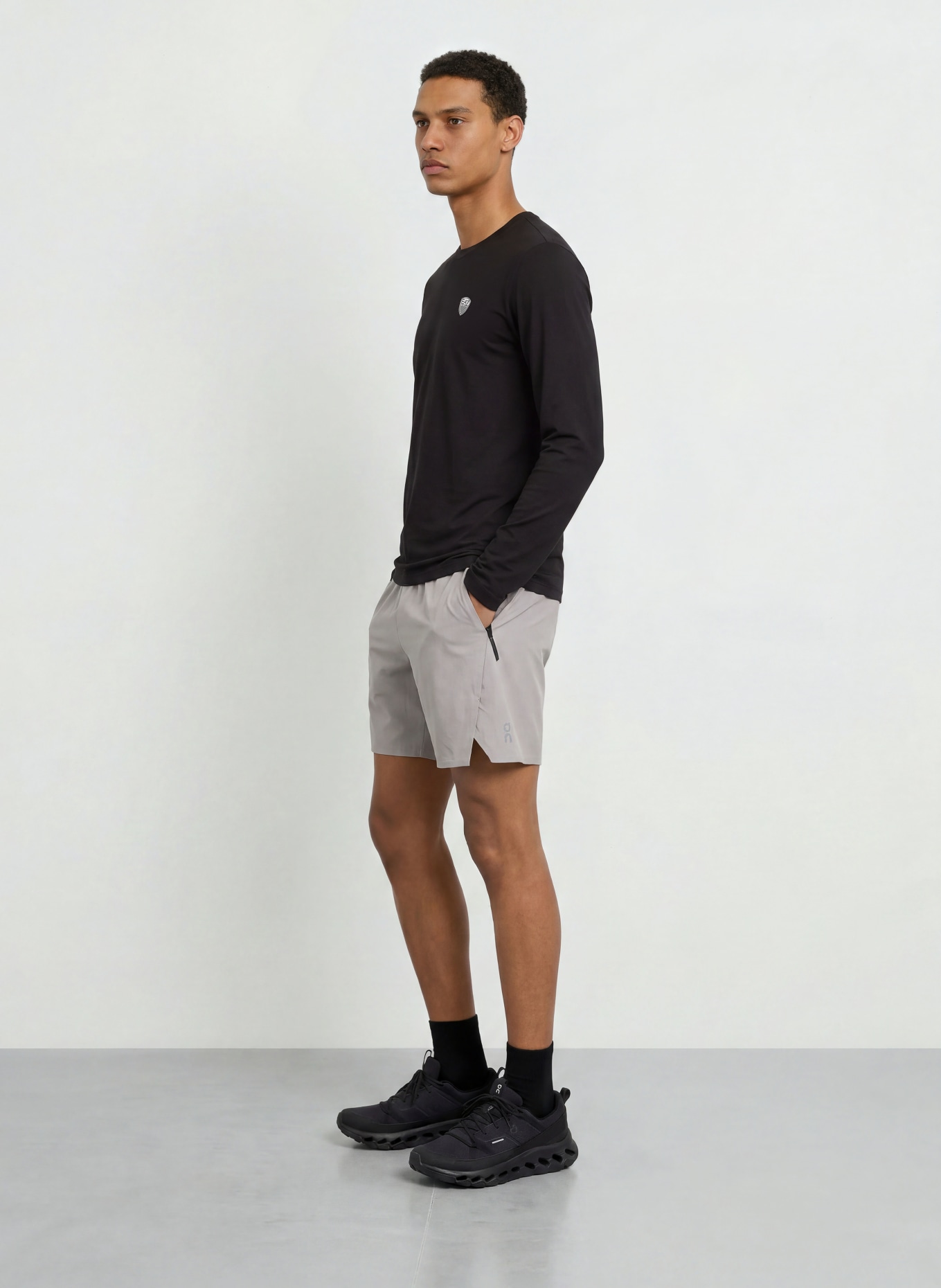 EA7 EMPORIO ARMANI Longsleeve: SCHWARZ