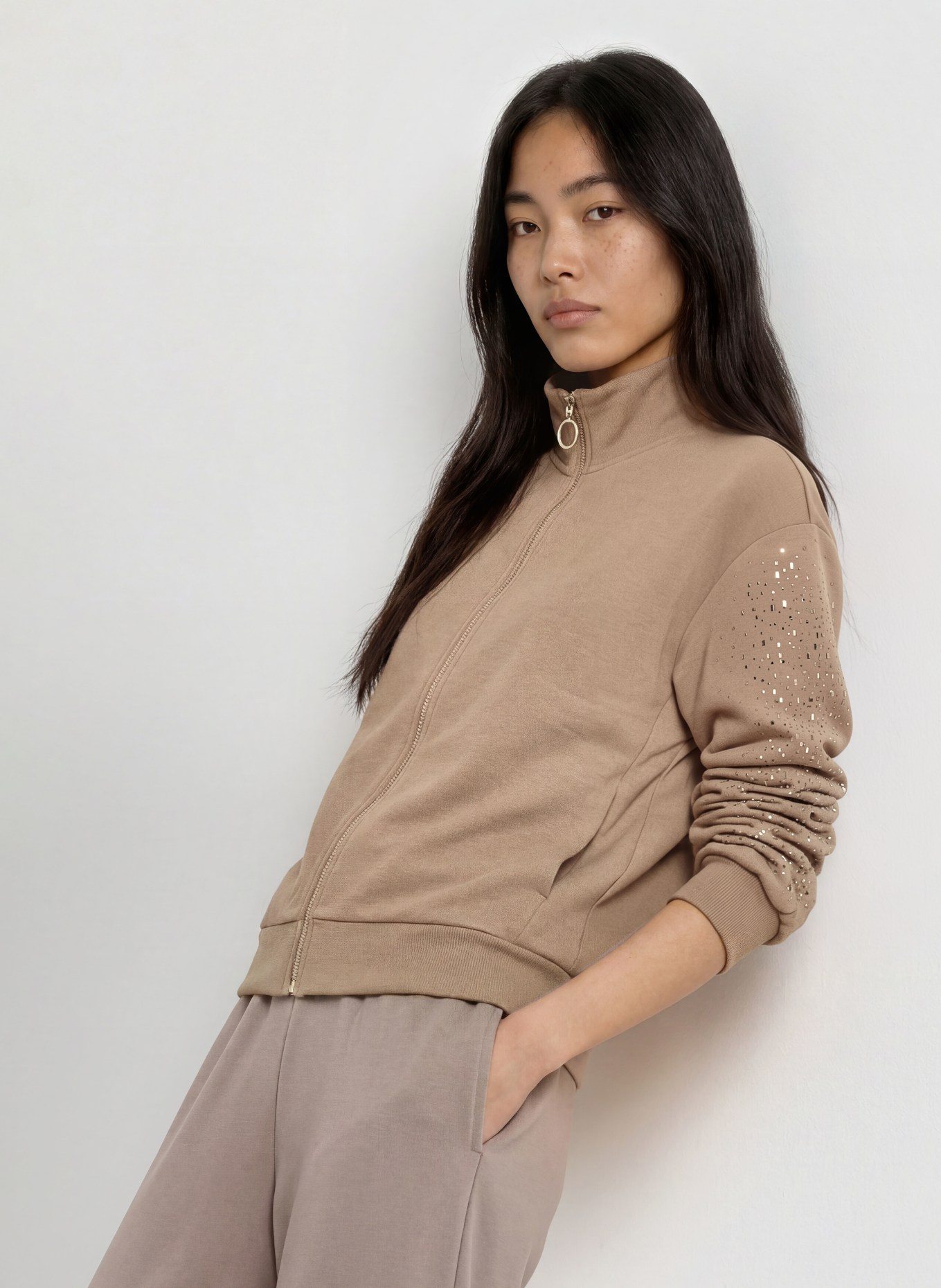 EA7 EMPORIO ARMANI Sweatjacke mit Schmucksteinen: BEIGE