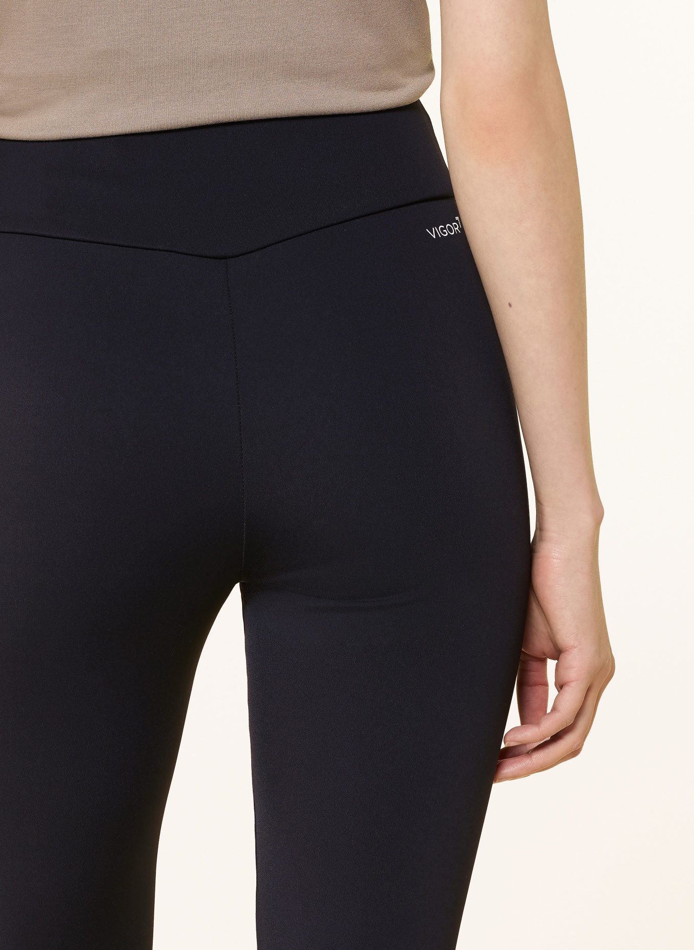 EA7 EMPORIO ARMANI VIGOR7 Leggings: BLACK