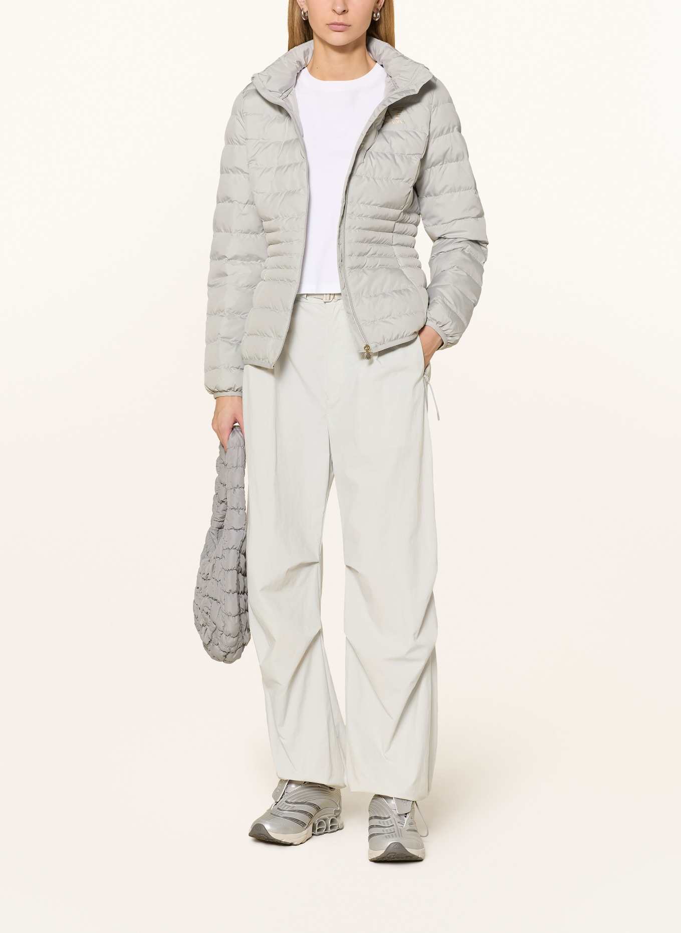 EA7 EMPORIO ARMANI Steppjacke mit abnehmbarer Kapuze: HELLGRAU