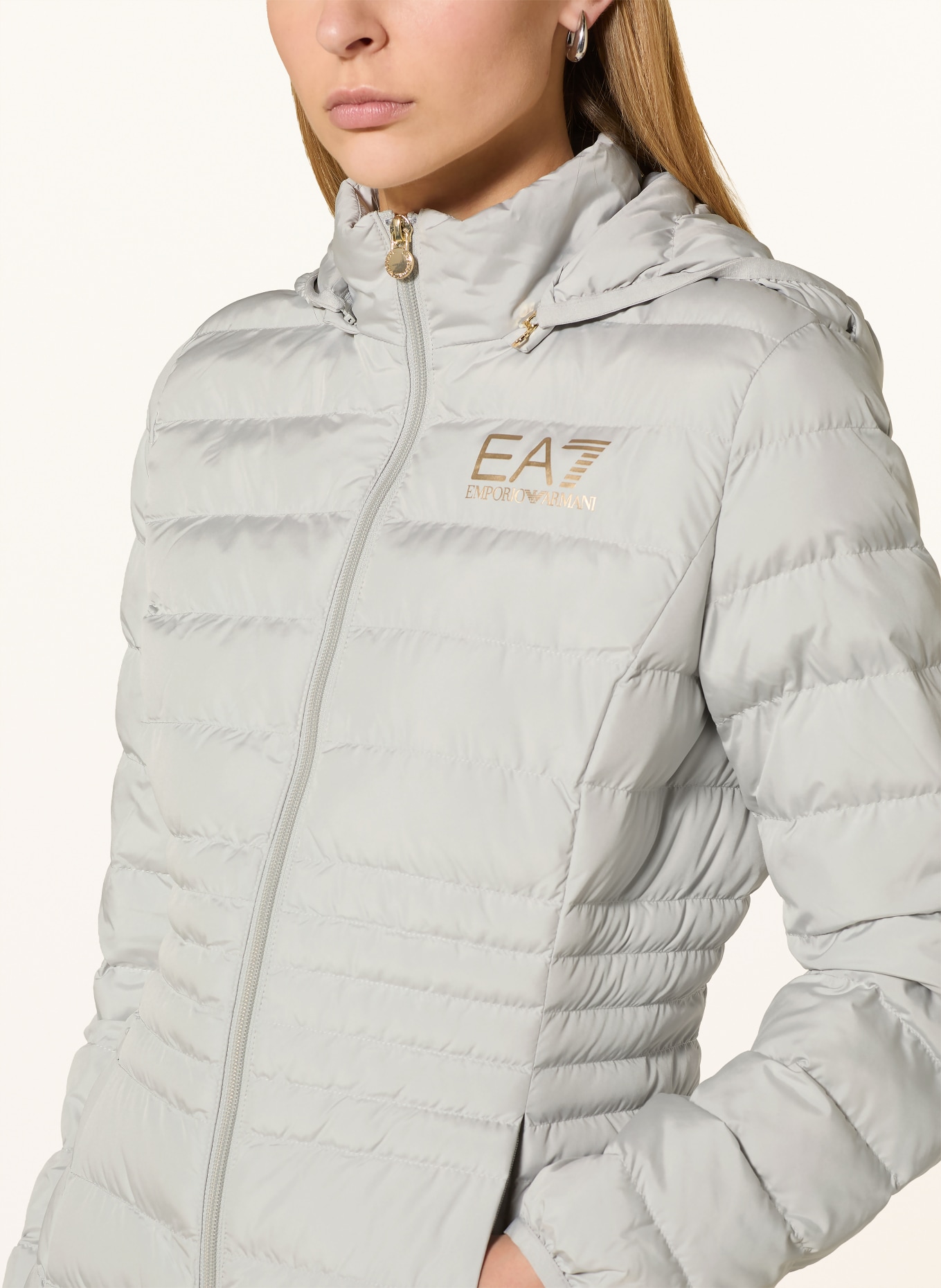 EA7 EMPORIO ARMANI Steppjacke mit abnehmbarer Kapuze: HELLGRAU