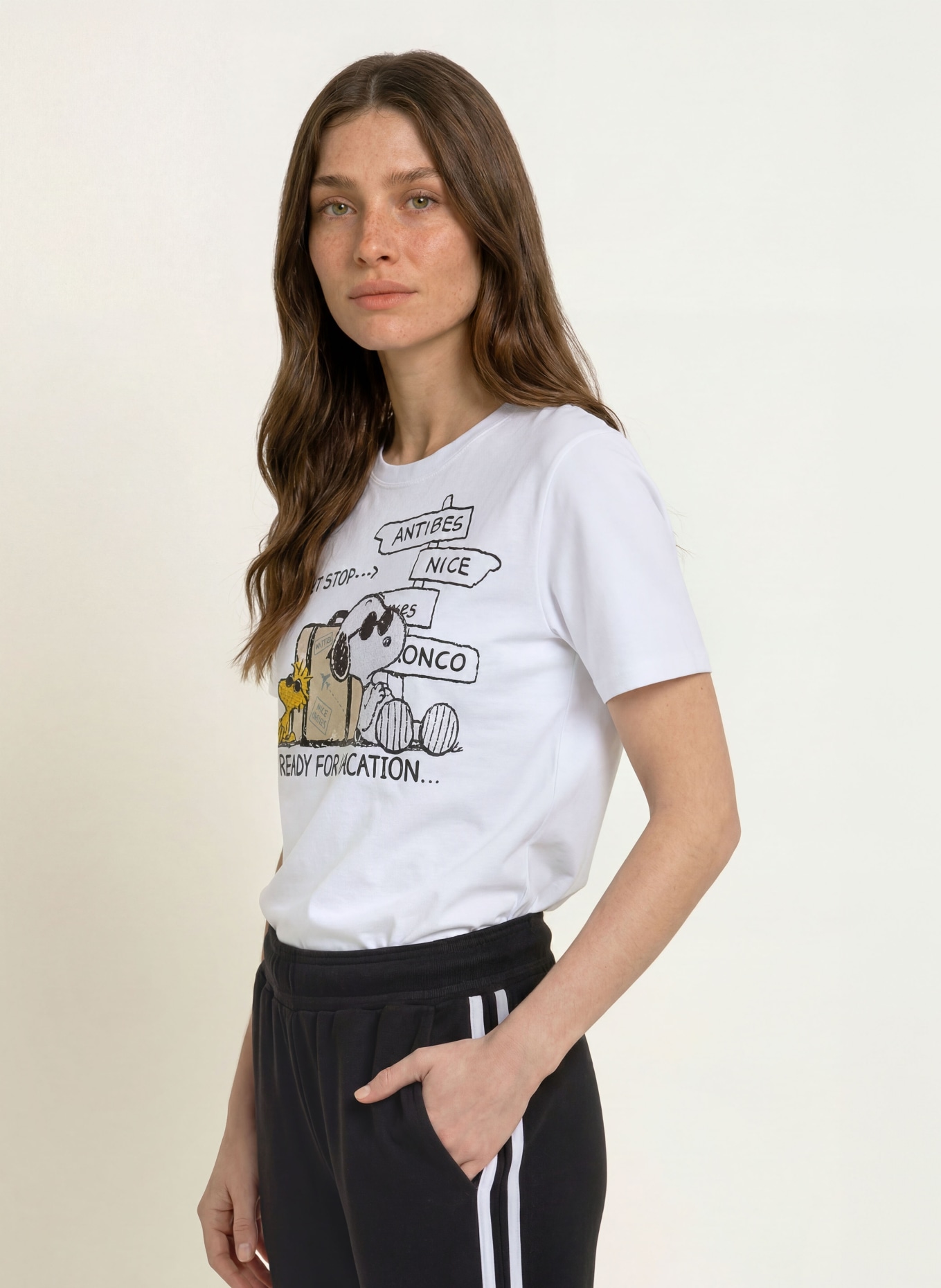 FrogBox T-shirt med strass: VIT / GUL / SVART