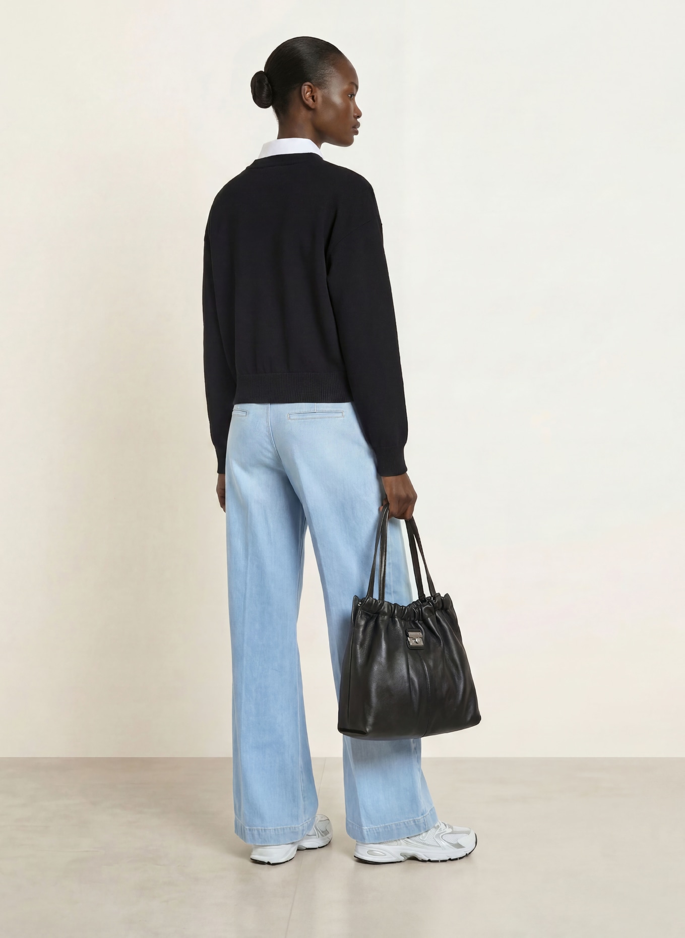FrogBox Sweatshirt with sequins: BLACK / ECRU / YELLOW