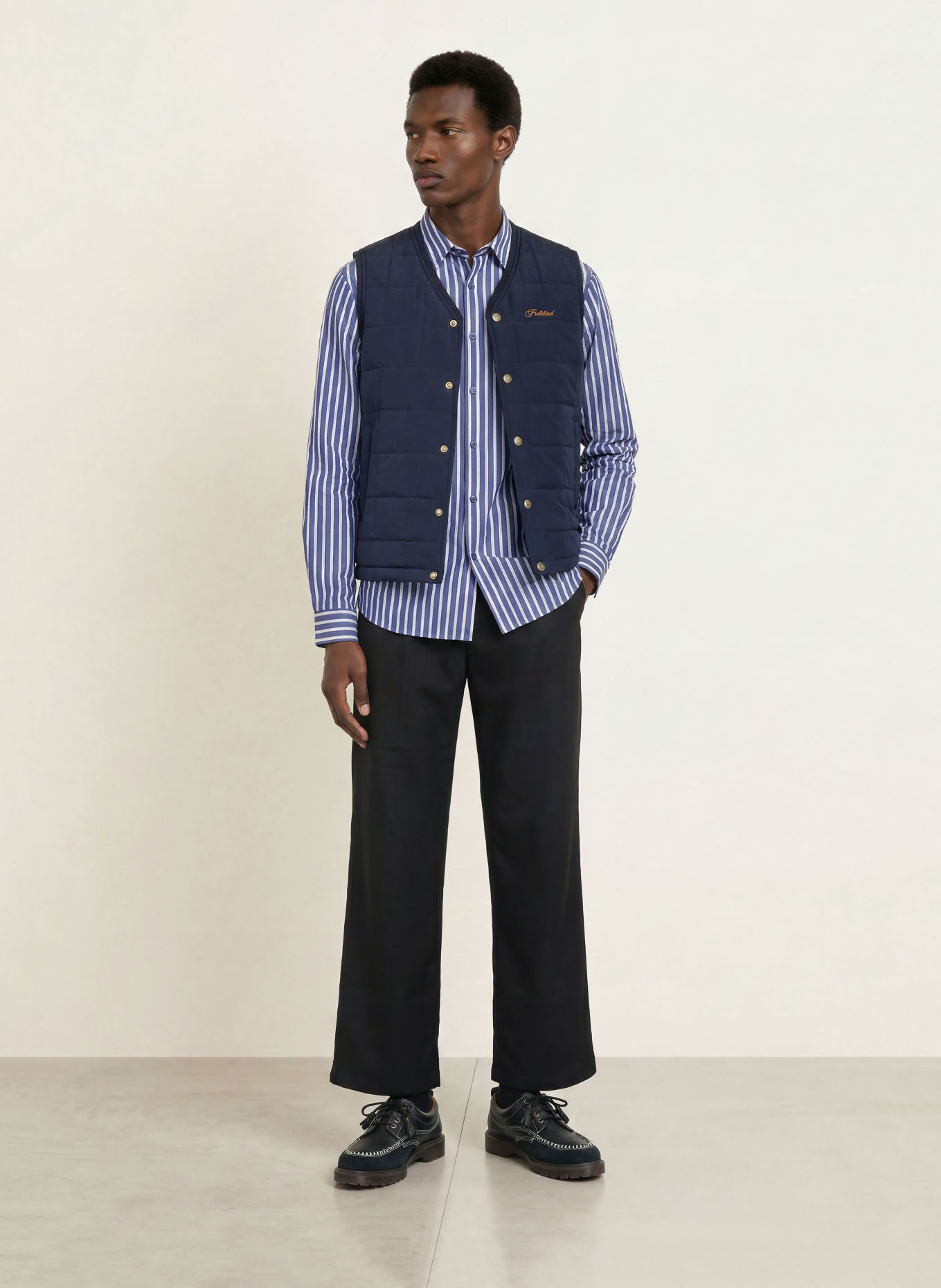 PROHIBITED Hemd Comfort Fit: BLAU / WEISS