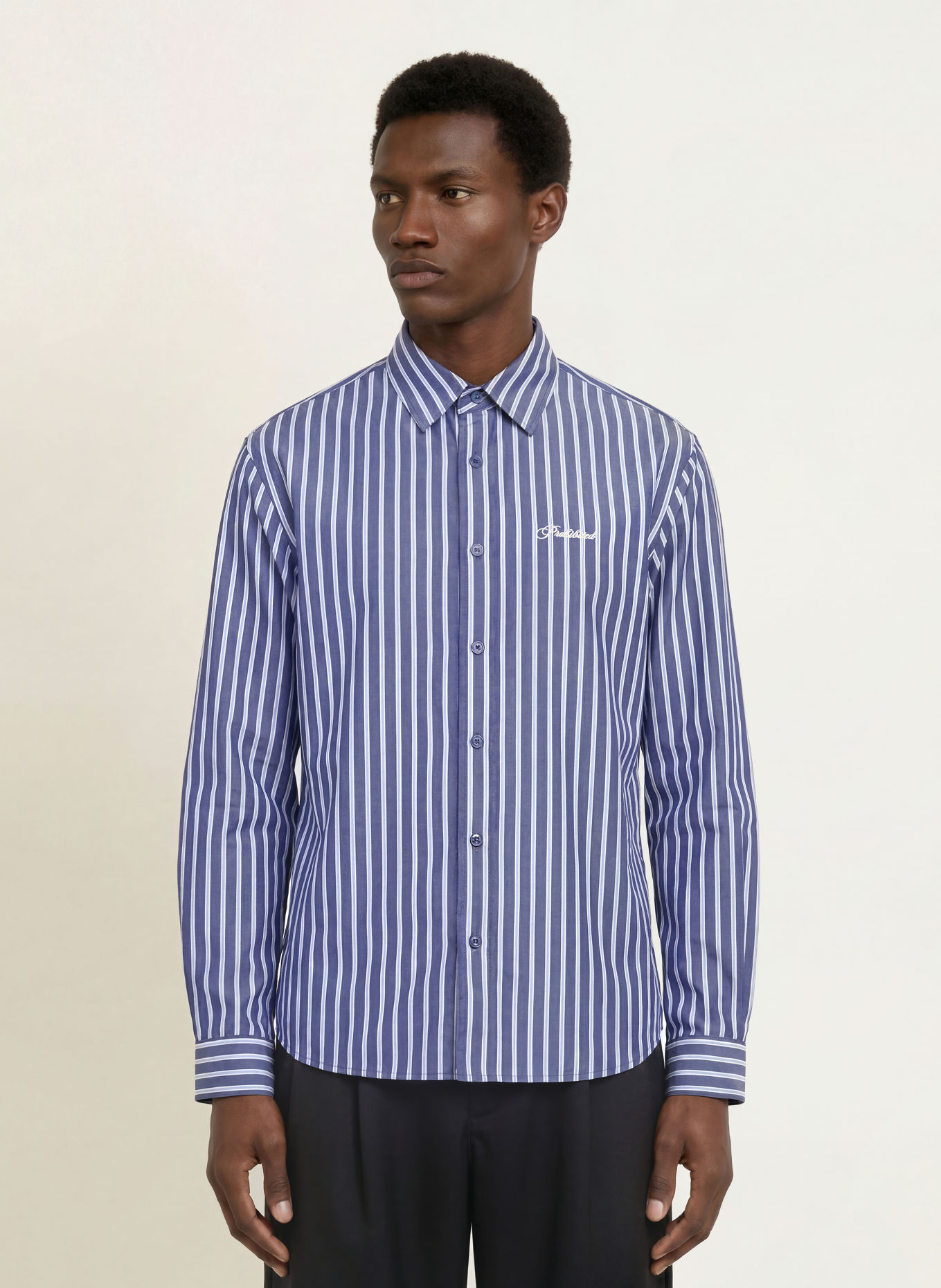 PROHIBITED Hemd Comfort Fit: BLAU / WEISS