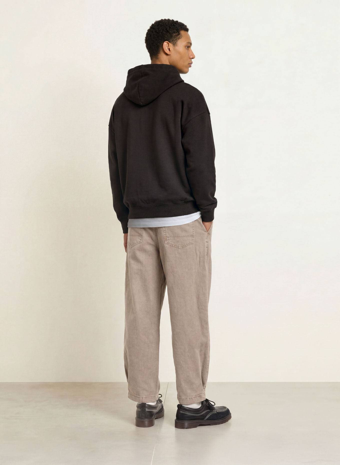 PROHIBITED Hoodie: SCHWARZ