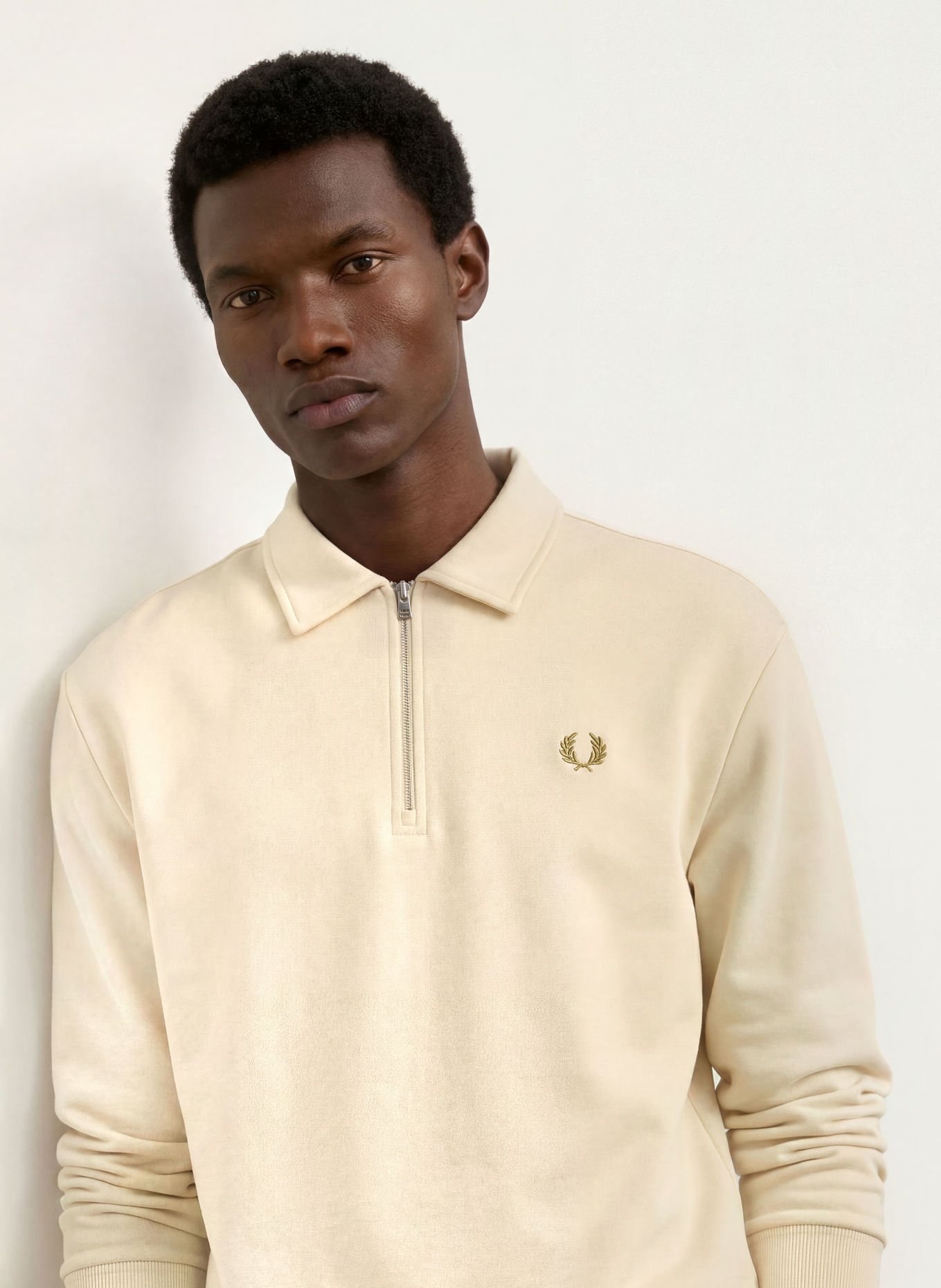 FRED PERRY Sweatshirt: BEIGE