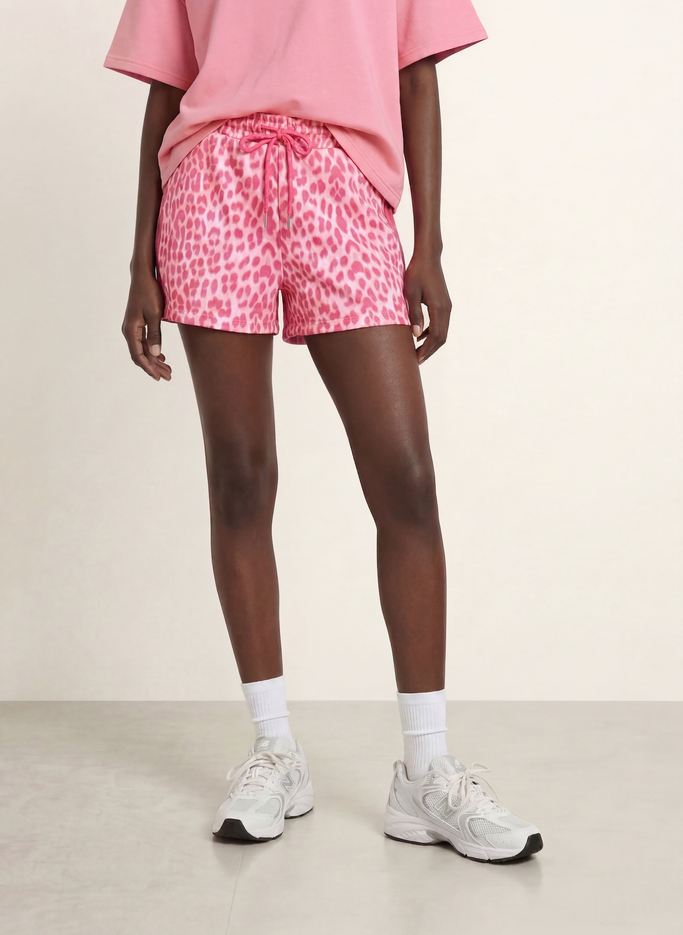 OH APRIL Shorts KEAL mit Galonstreifen: PINK / ROSA