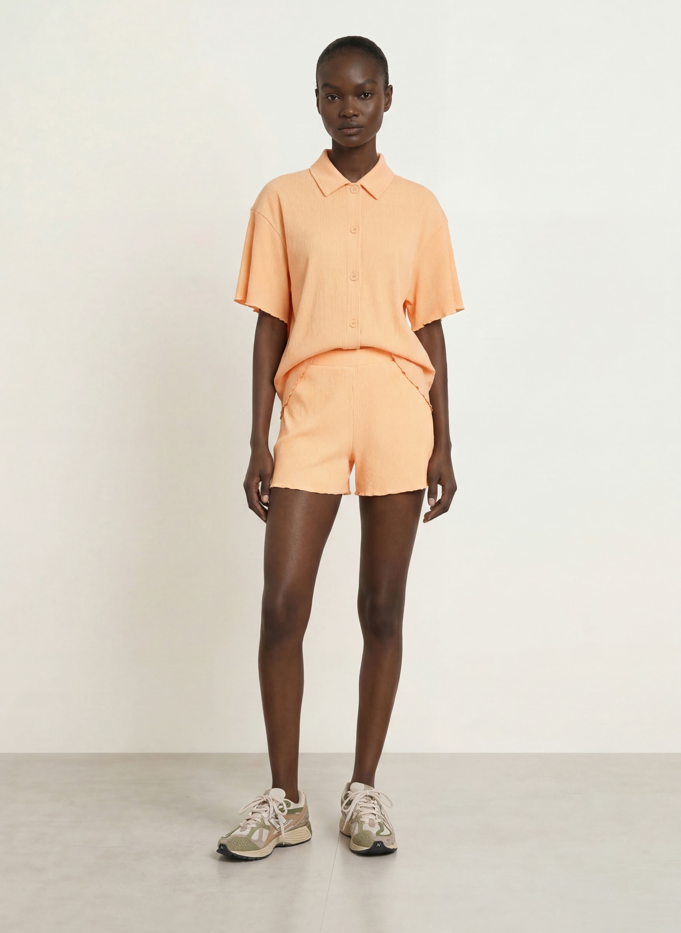 OH APRIL LYLE Jersey Shorts: LIGHT ORANGE