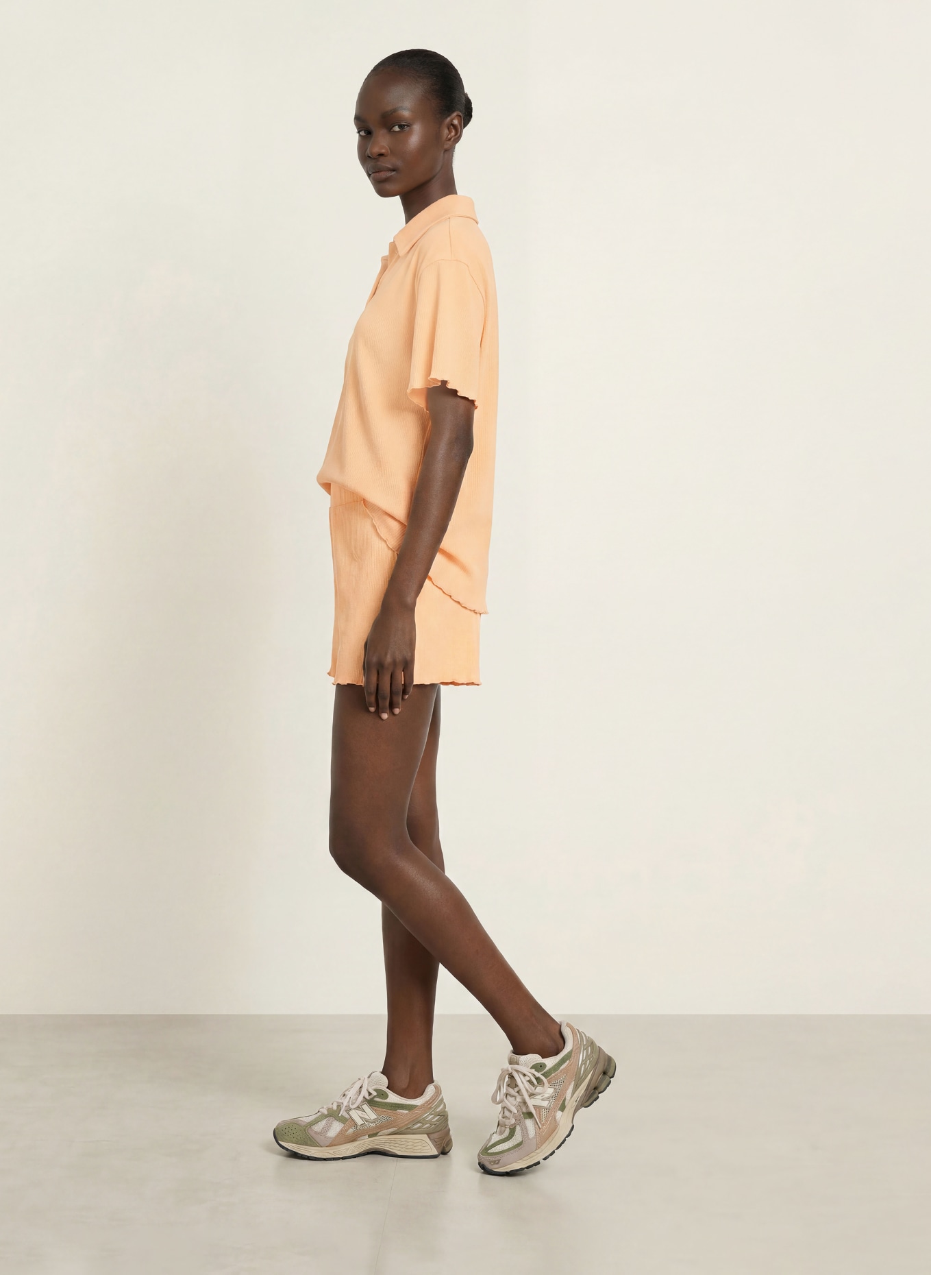OH APRIL LYLE Jersey Shorts: LIGHT ORANGE