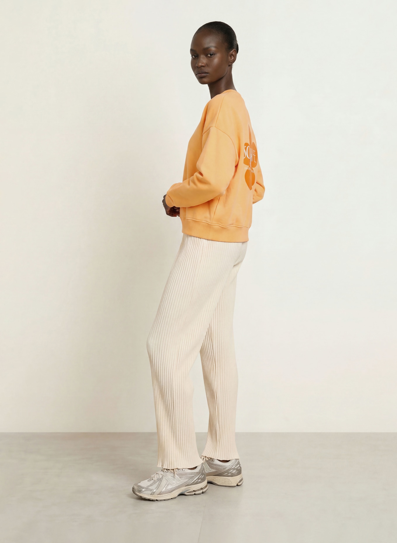 OH APRIL Sweatshirt SOFT LIFE: ORANGE / HELLBLAU / WEISS