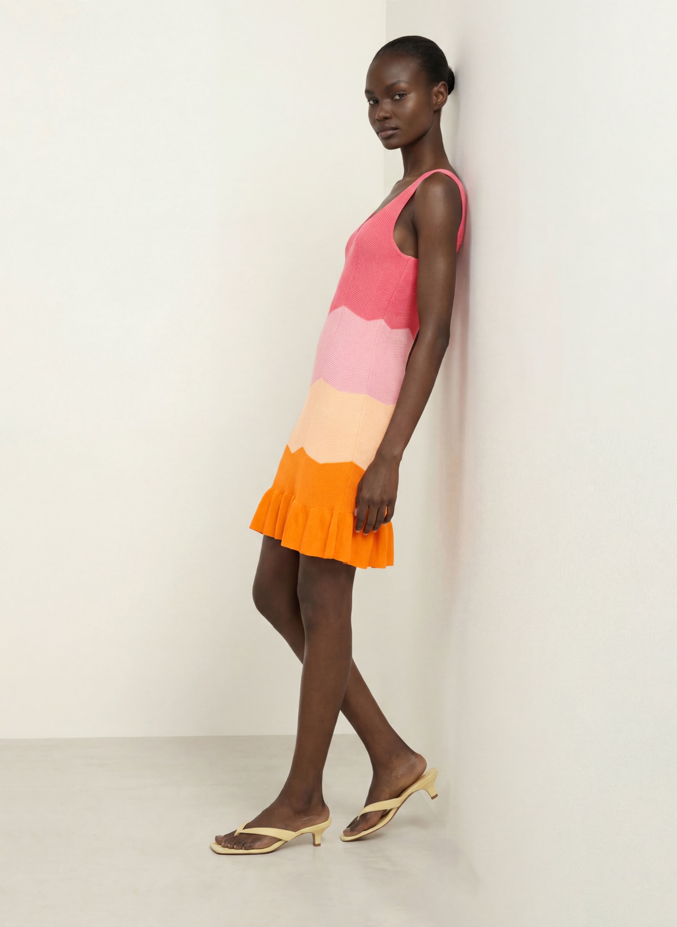 OH APRIL JANY knit dress with ruffles: LIGHT RED / DUSKY PINK / ORANGE