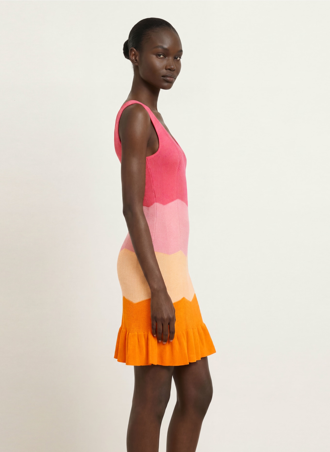 OH APRIL JANY knit dress with ruffles: LIGHT RED / DUSKY PINK / ORANGE