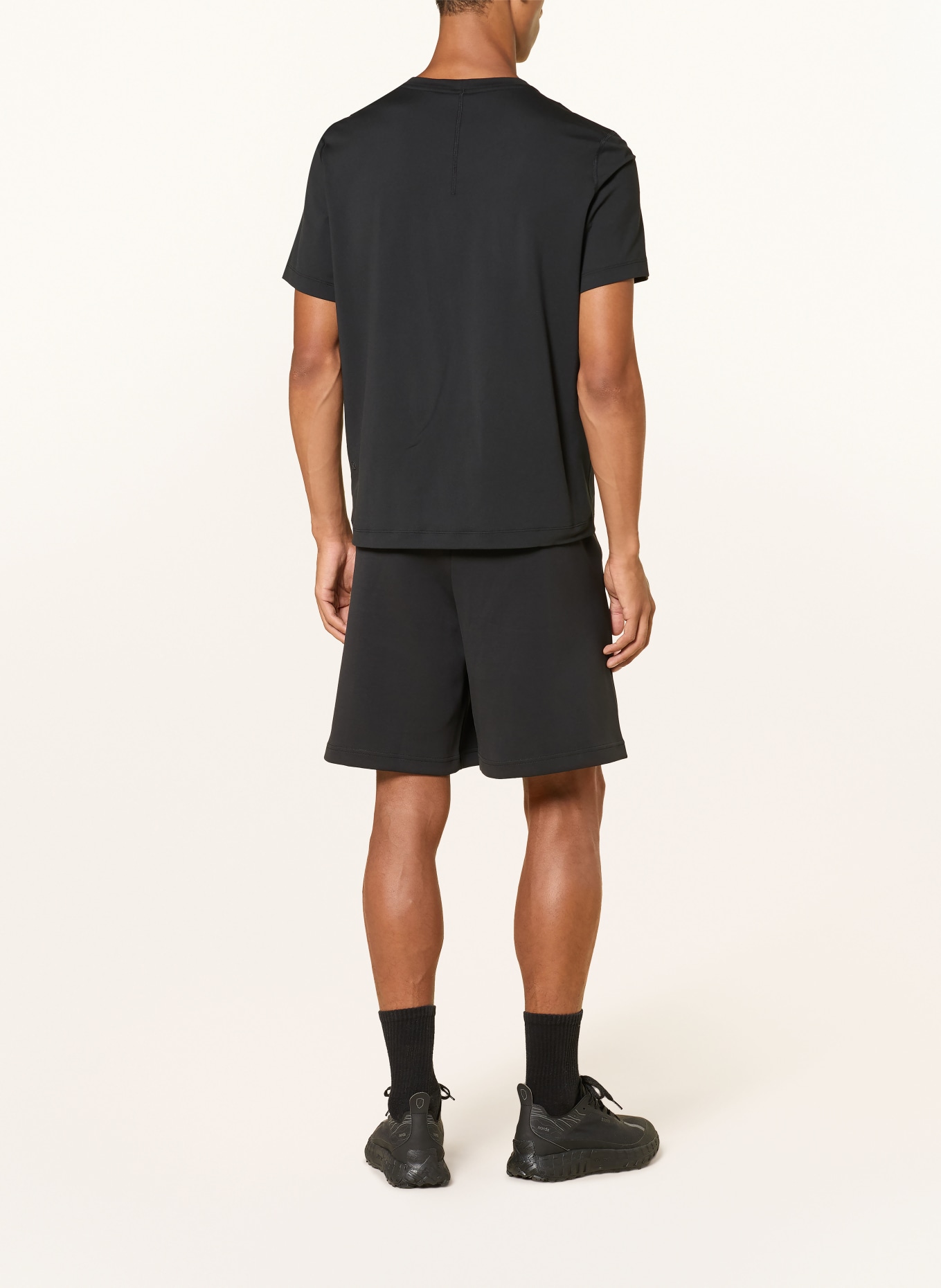 lululemon Sweatshort SMOOTH DOUBLE KNIT: ZWART