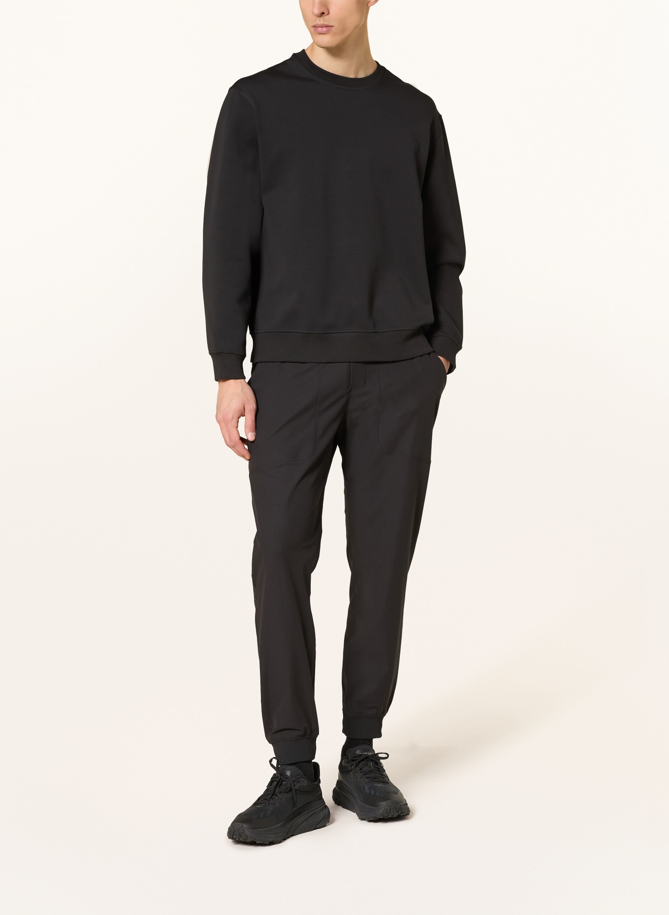 lululemon Sweatshirt: SCHWARZ