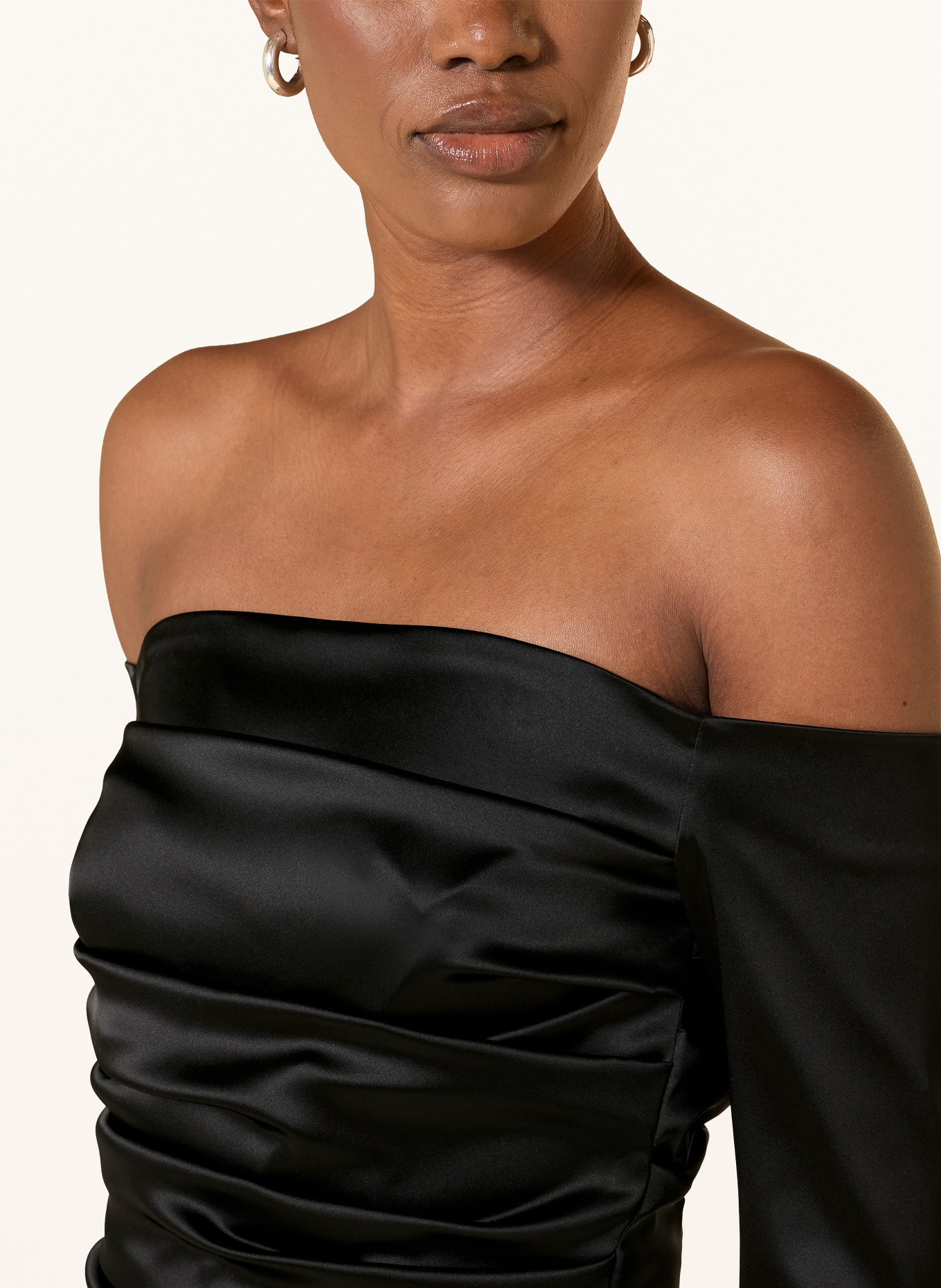 TALBOT RUNHOF Robe à épaules dénudées en satin: 999 BLACK