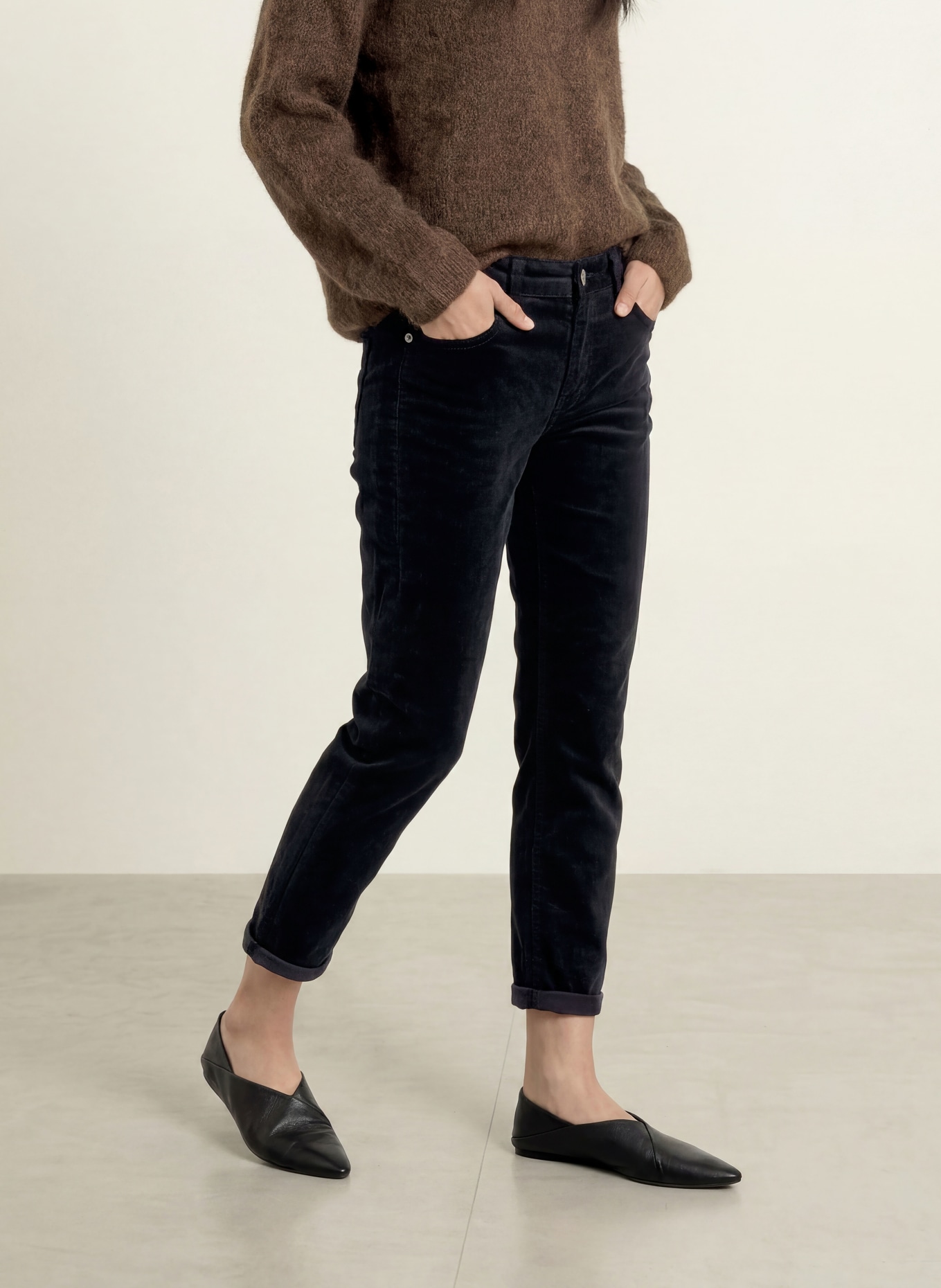 Herrlicher SHYRA 7/8-length velvet trousers: DARK BLUE