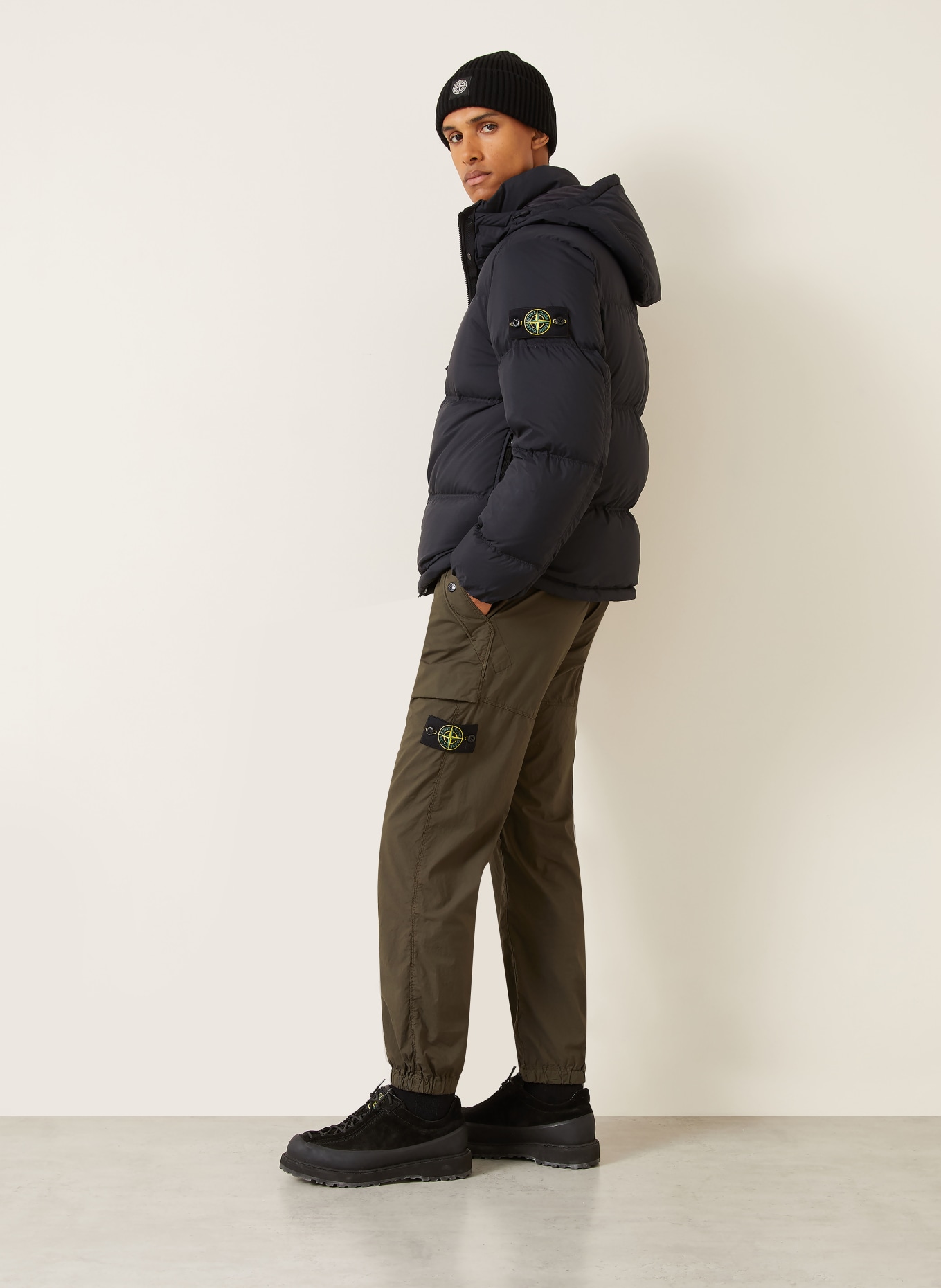 STONE ISLAND Daunenjacke mit abnehmbarer Kapuze: SCHWARZ