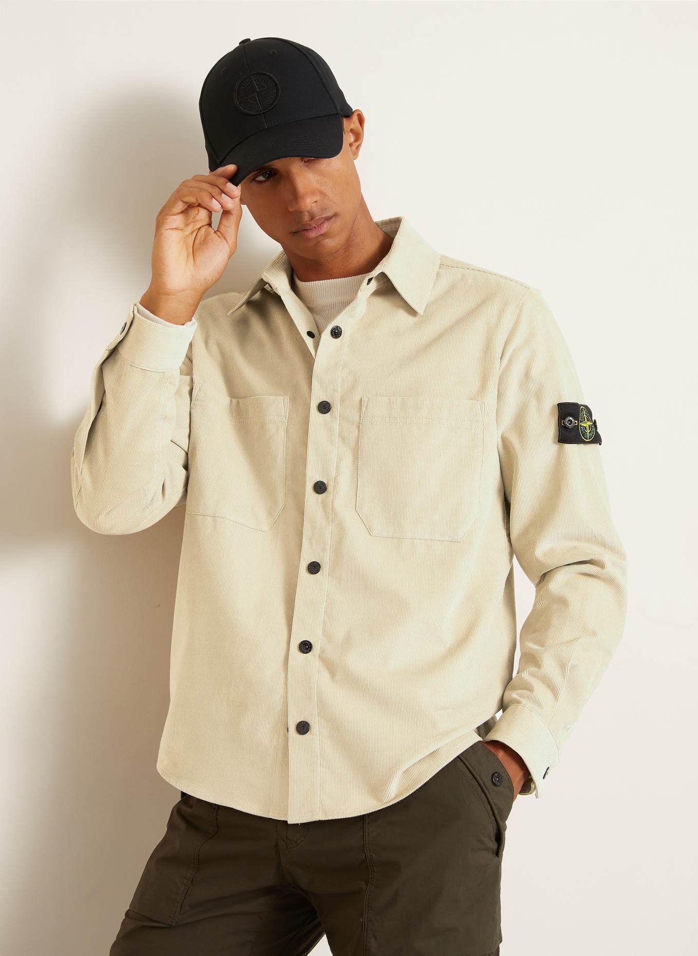 STONE ISLAND Kordová košile Comfort Fit: BÉŽOVÁ