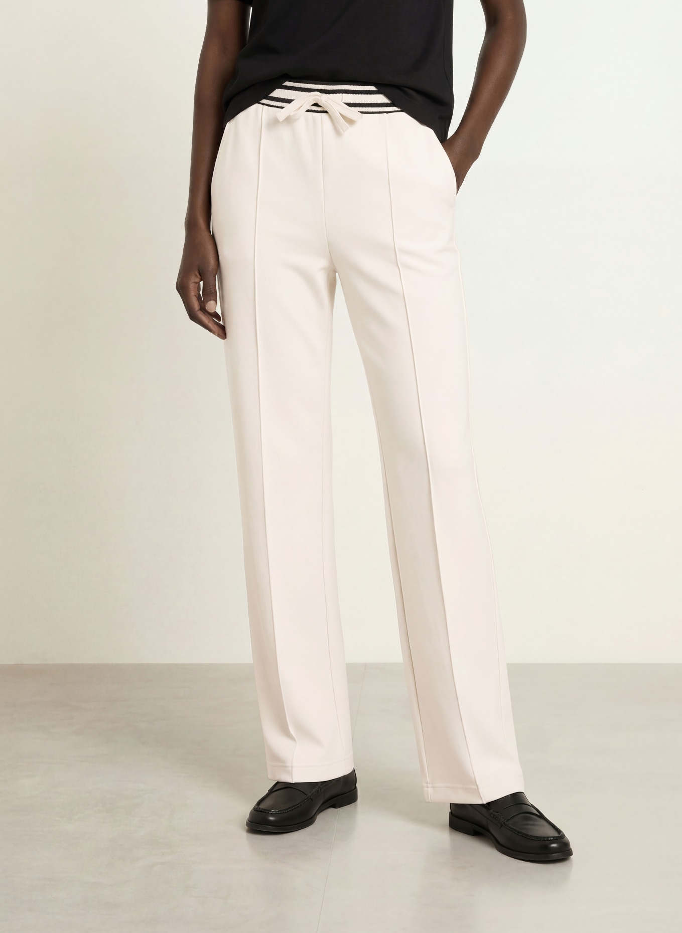 REISS VERITY Sweatpants: CREAM