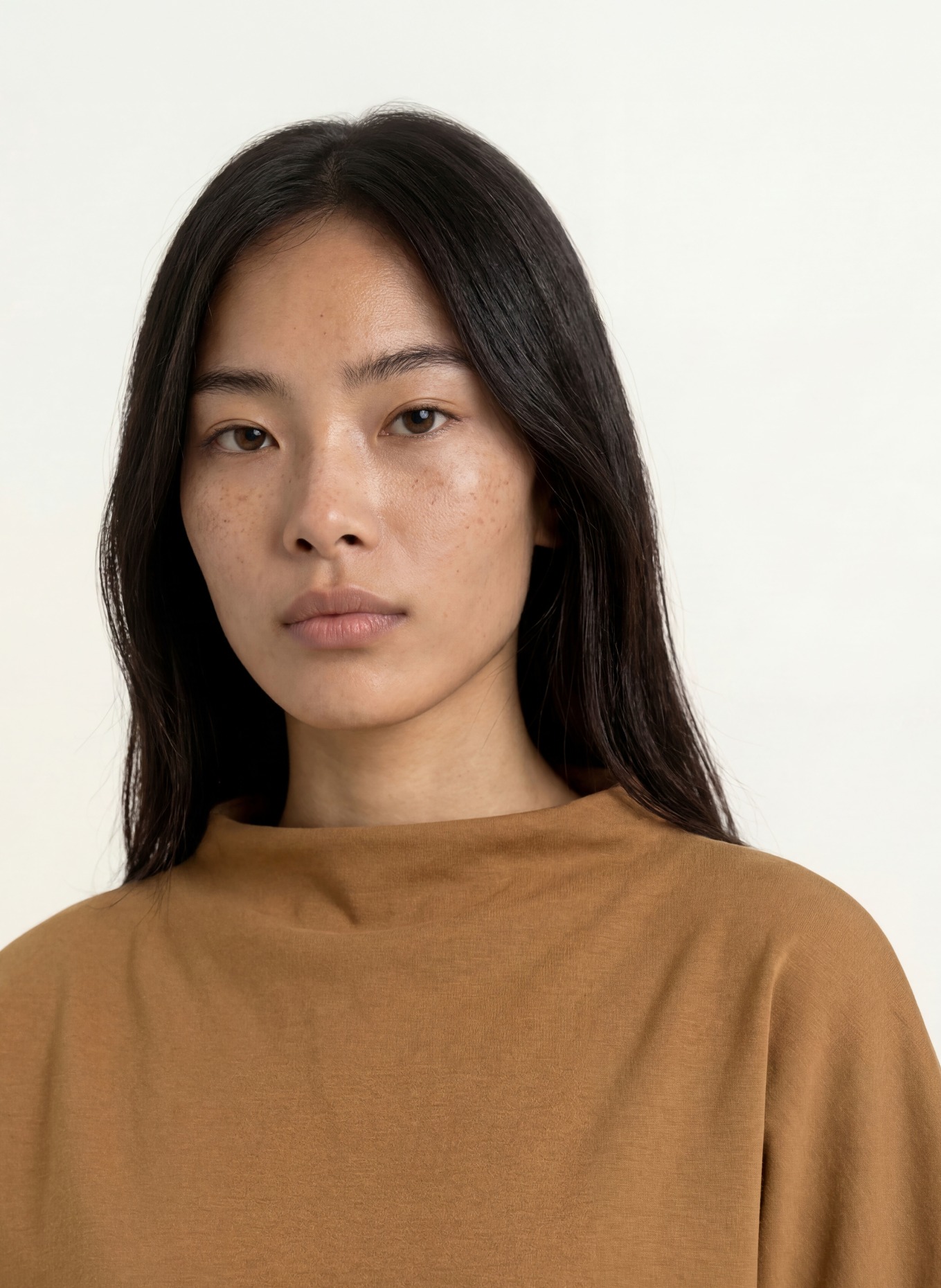 OPUS T-shirt: BROWN